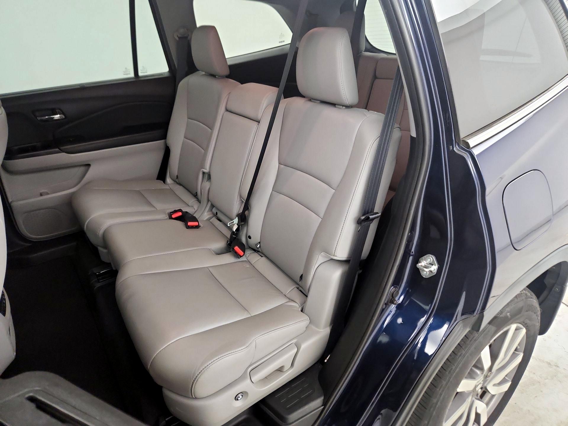 Thumbnail: 2019 Honda Pilot - 20