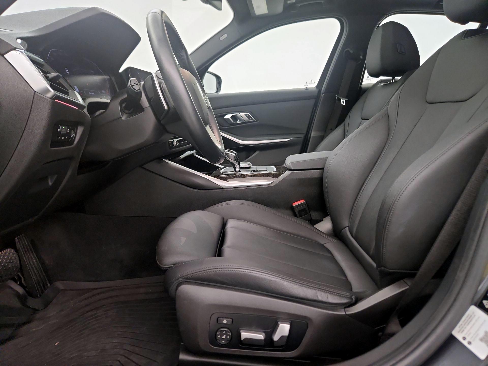 Thumbnail: 2021 BMW 3 Series - 11