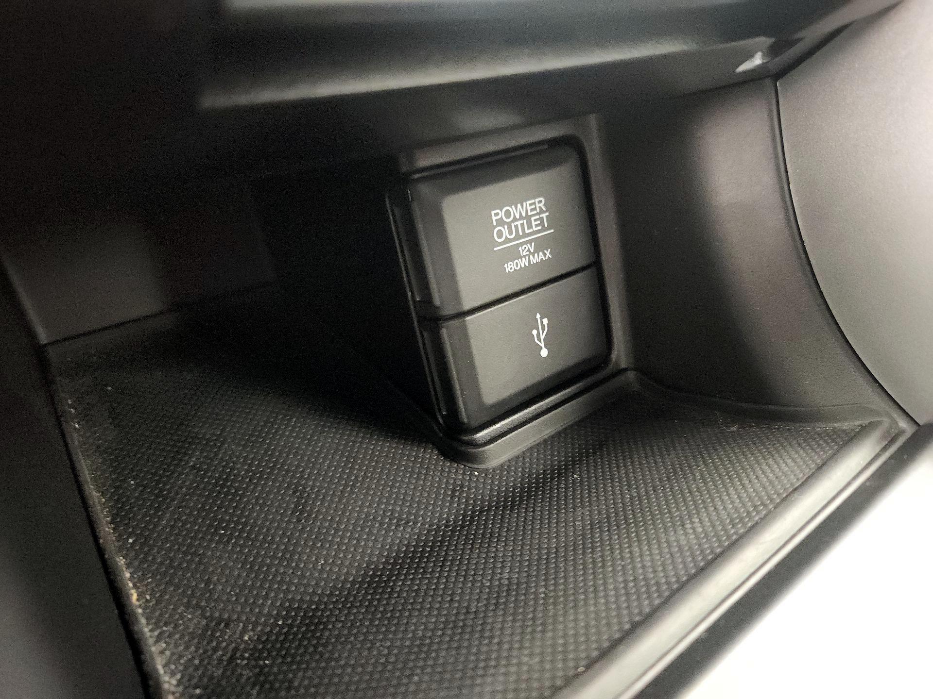 Thumbnail: 2015 Honda Accord - 18