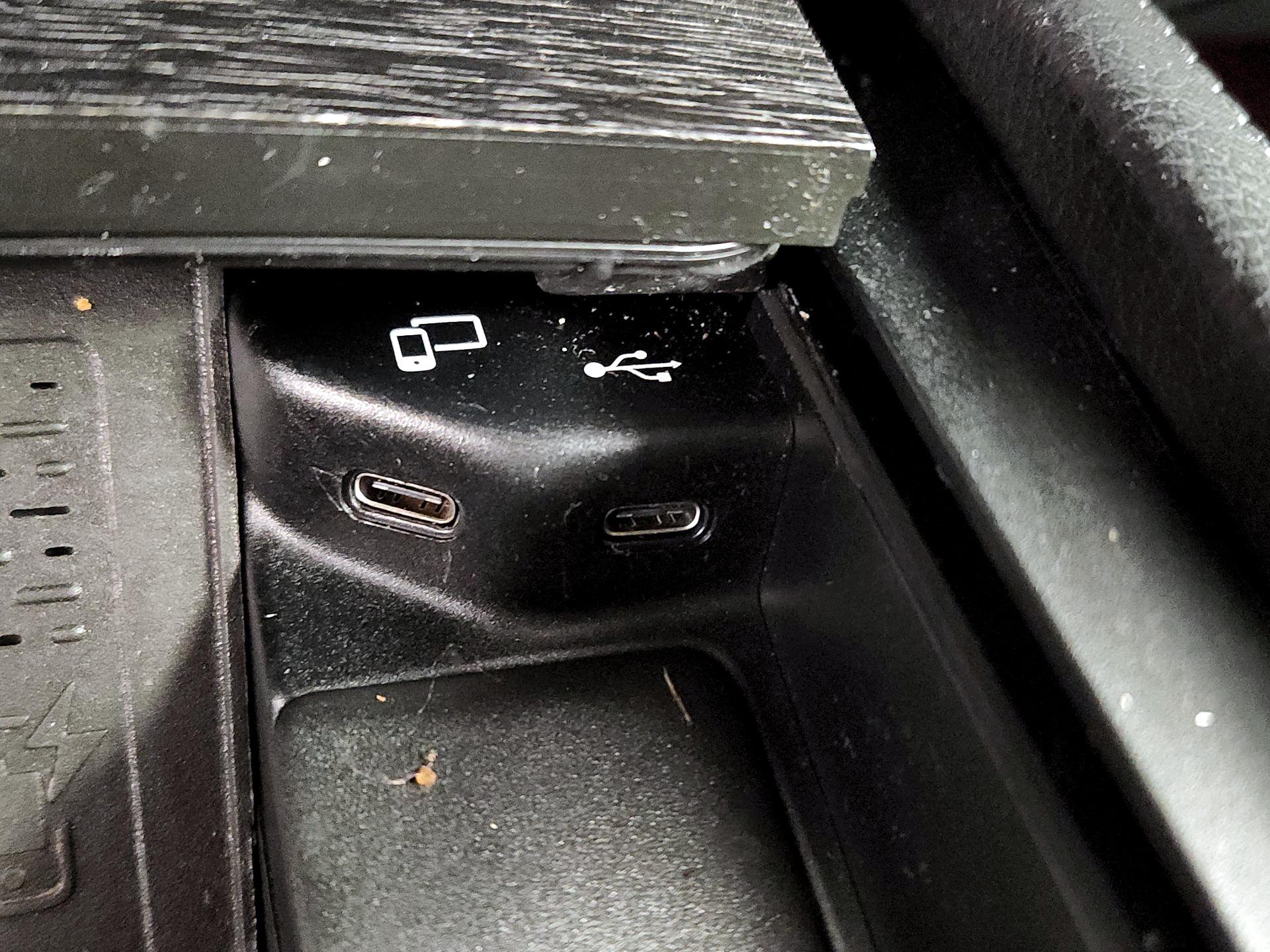 Thumbnail: 2022 Mercedes-Benz GLE - 19