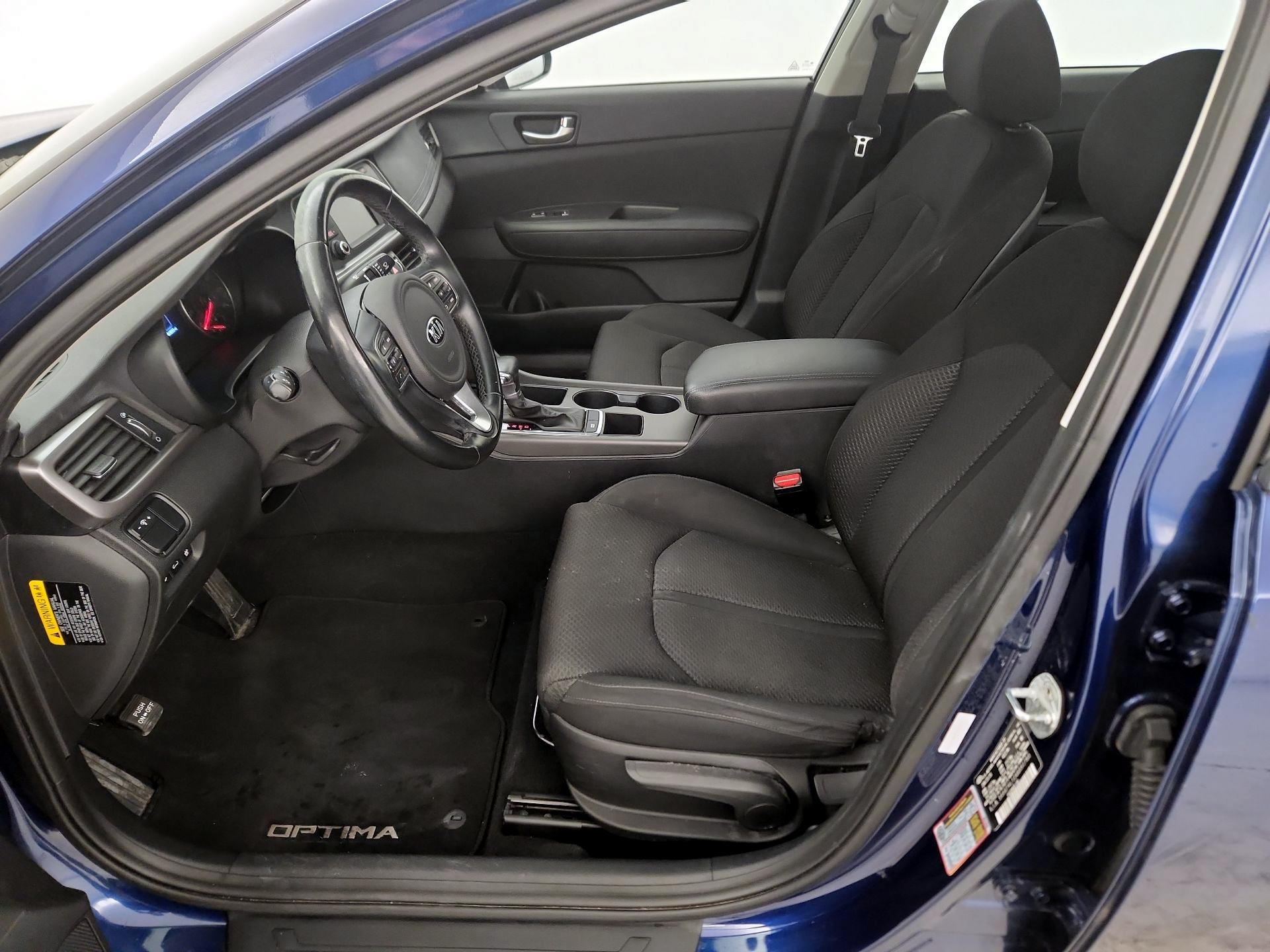 Thumbnail: 2016 Kia Optima - 11