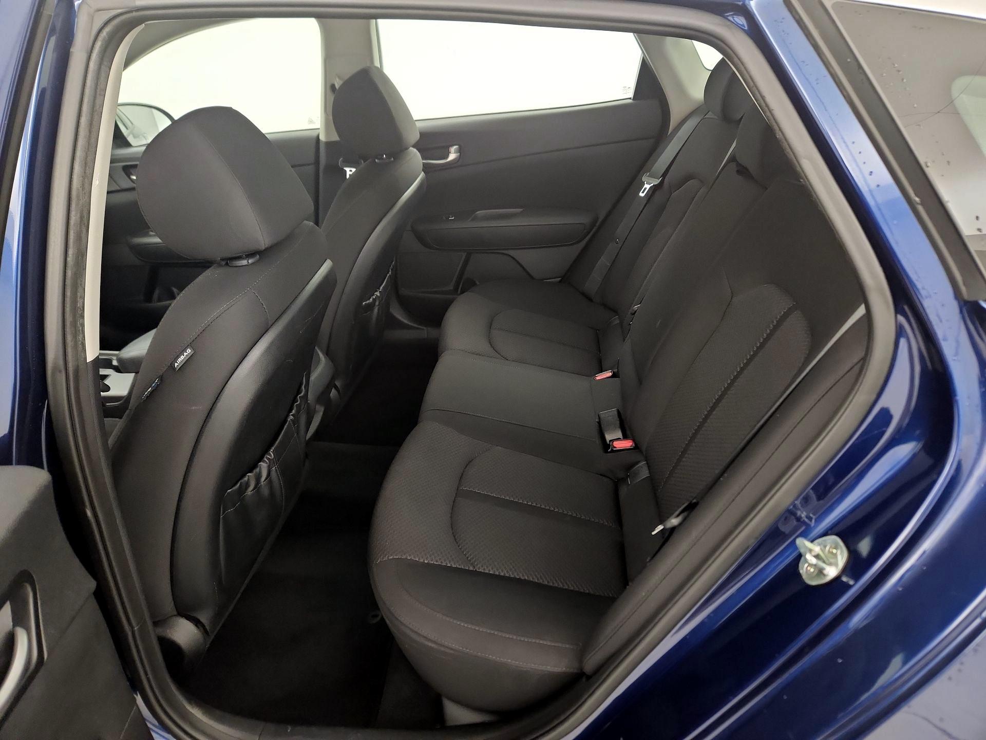 Thumbnail: 2016 Kia Optima - 19