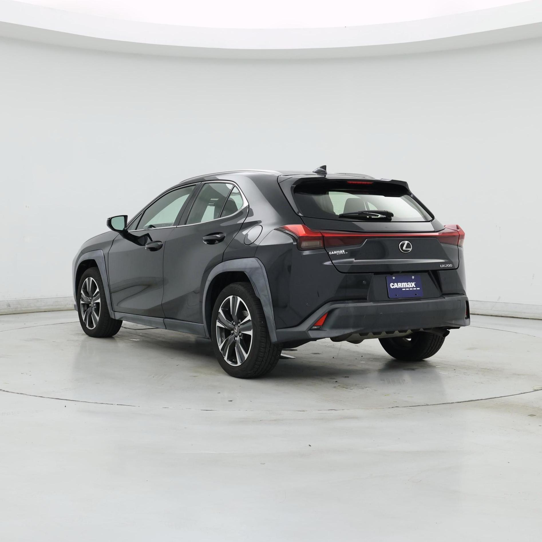 Thumbnail: 2019 Lexus UX - 2