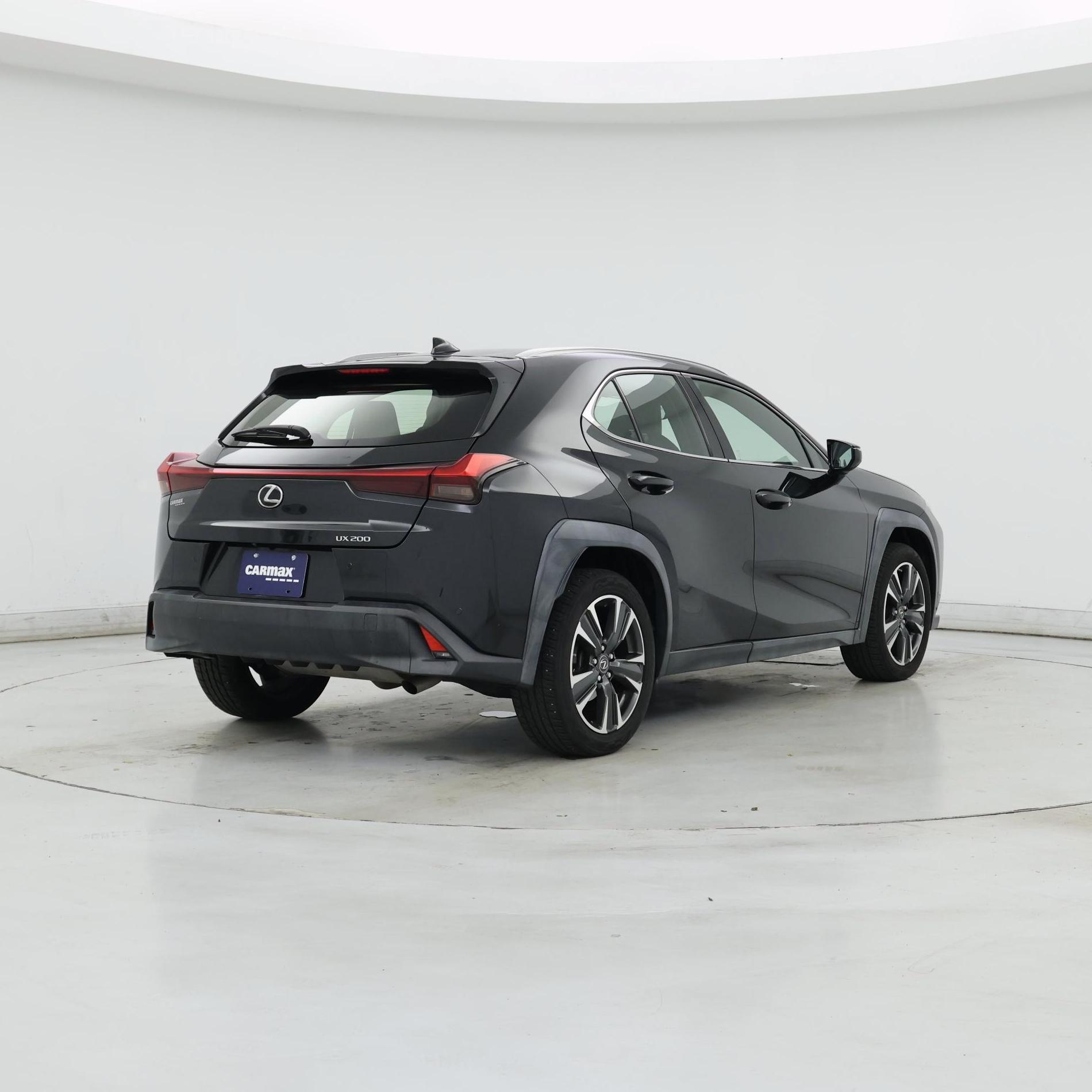 Thumbnail: 2019 Lexus UX - 8