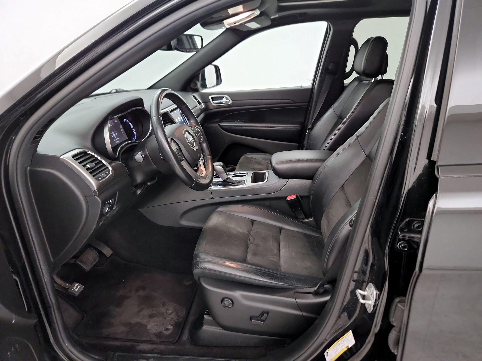 Thumbnail: 2018 Jeep Grand Cherokee - 20