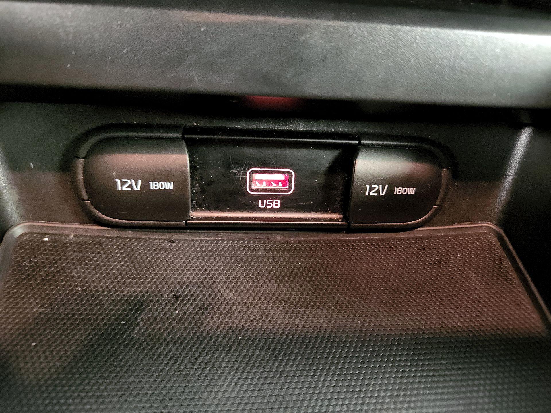 Thumbnail: 2020 Kia Soul - 18