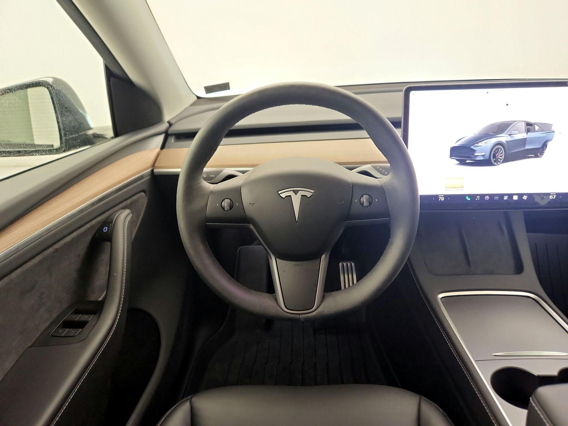 Thumbnail: 2024 Tesla Model Y - 10