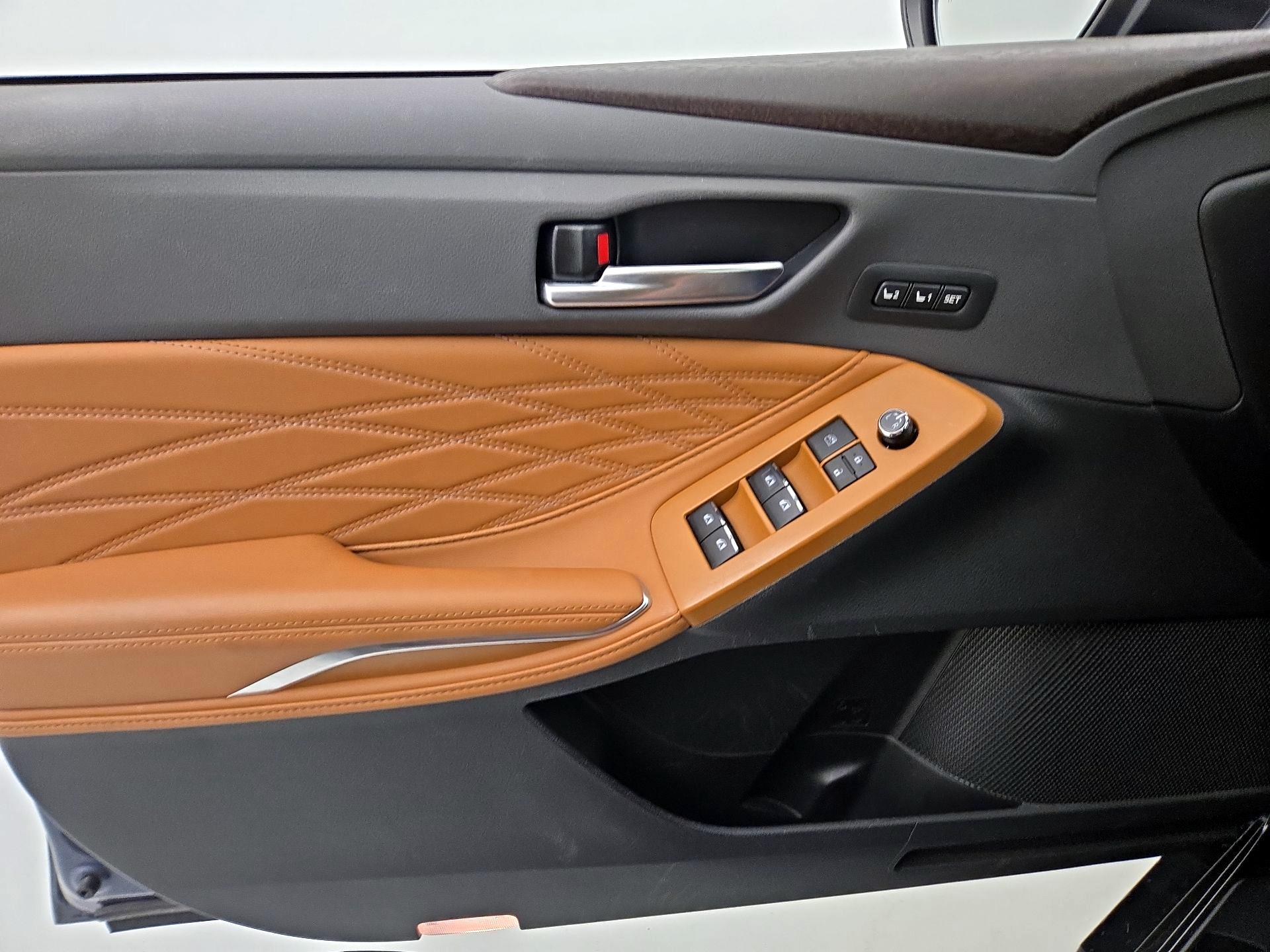 Thumbnail: 2019 Toyota Avalon - 12