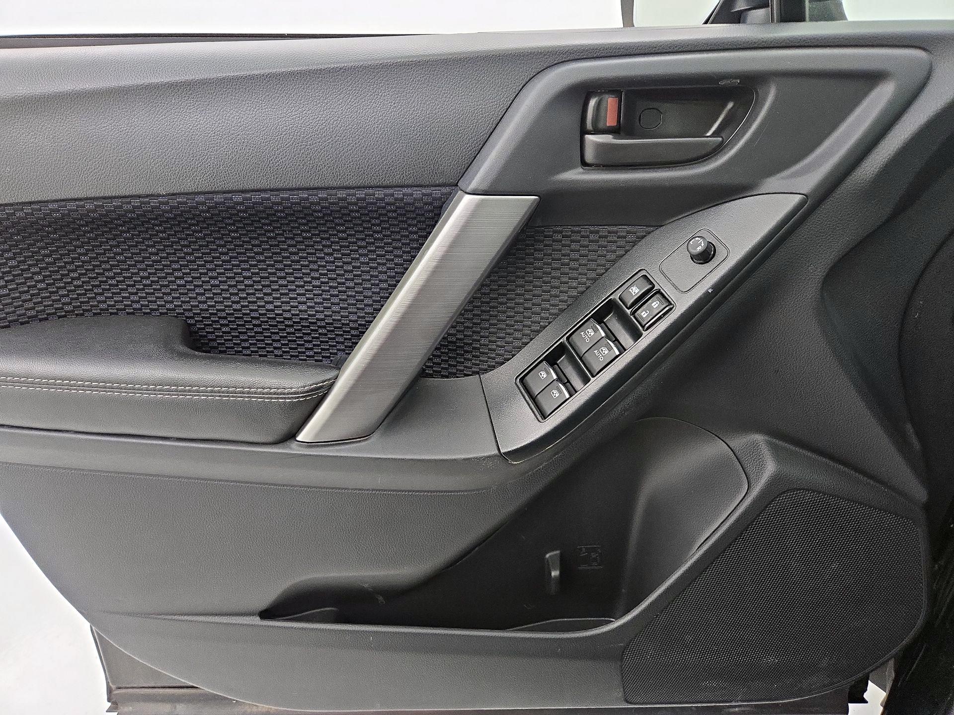 Thumbnail: 2018 Subaru Forester - 12