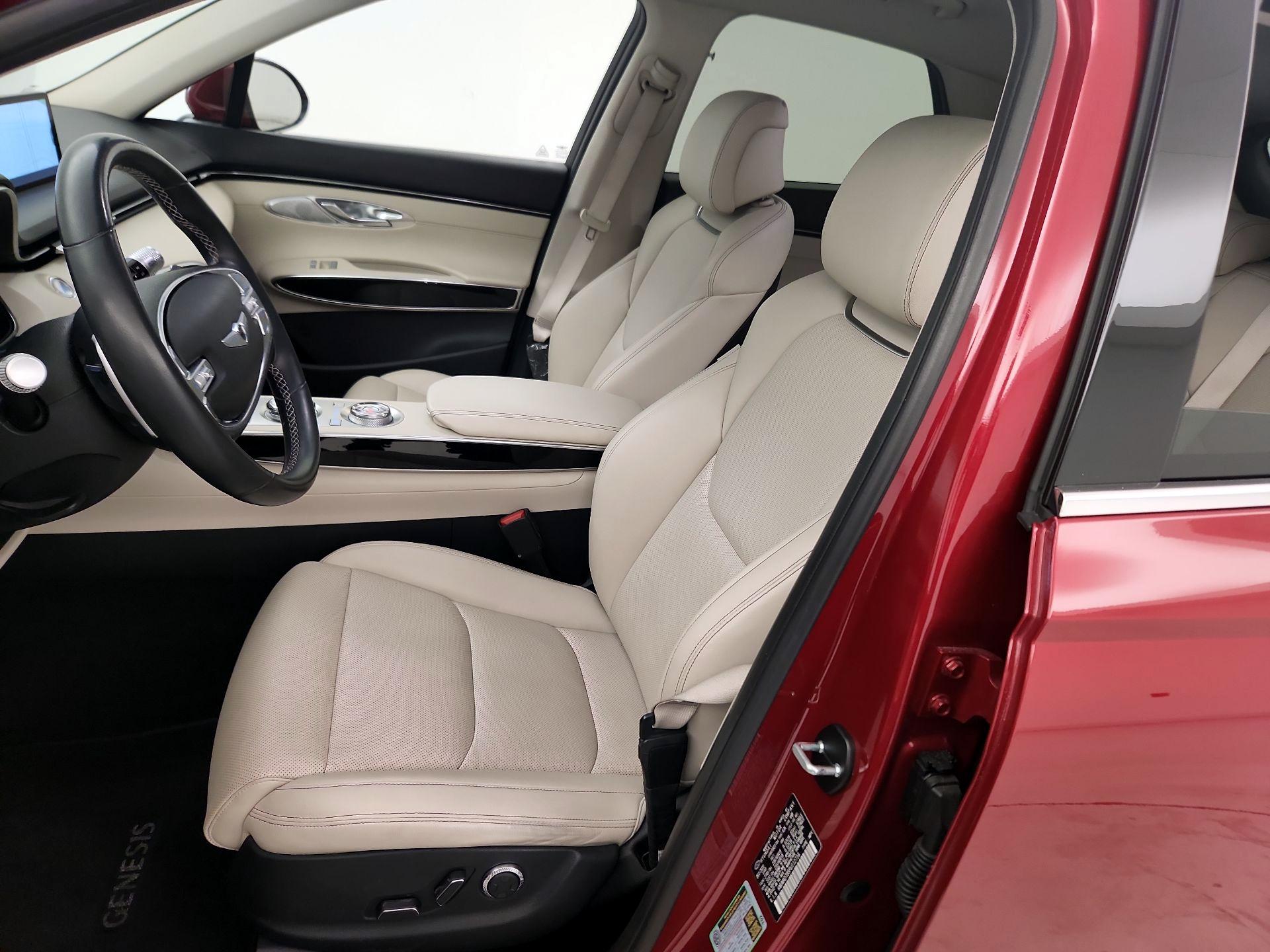 Thumbnail: 2023 Genesis GV70 - 11