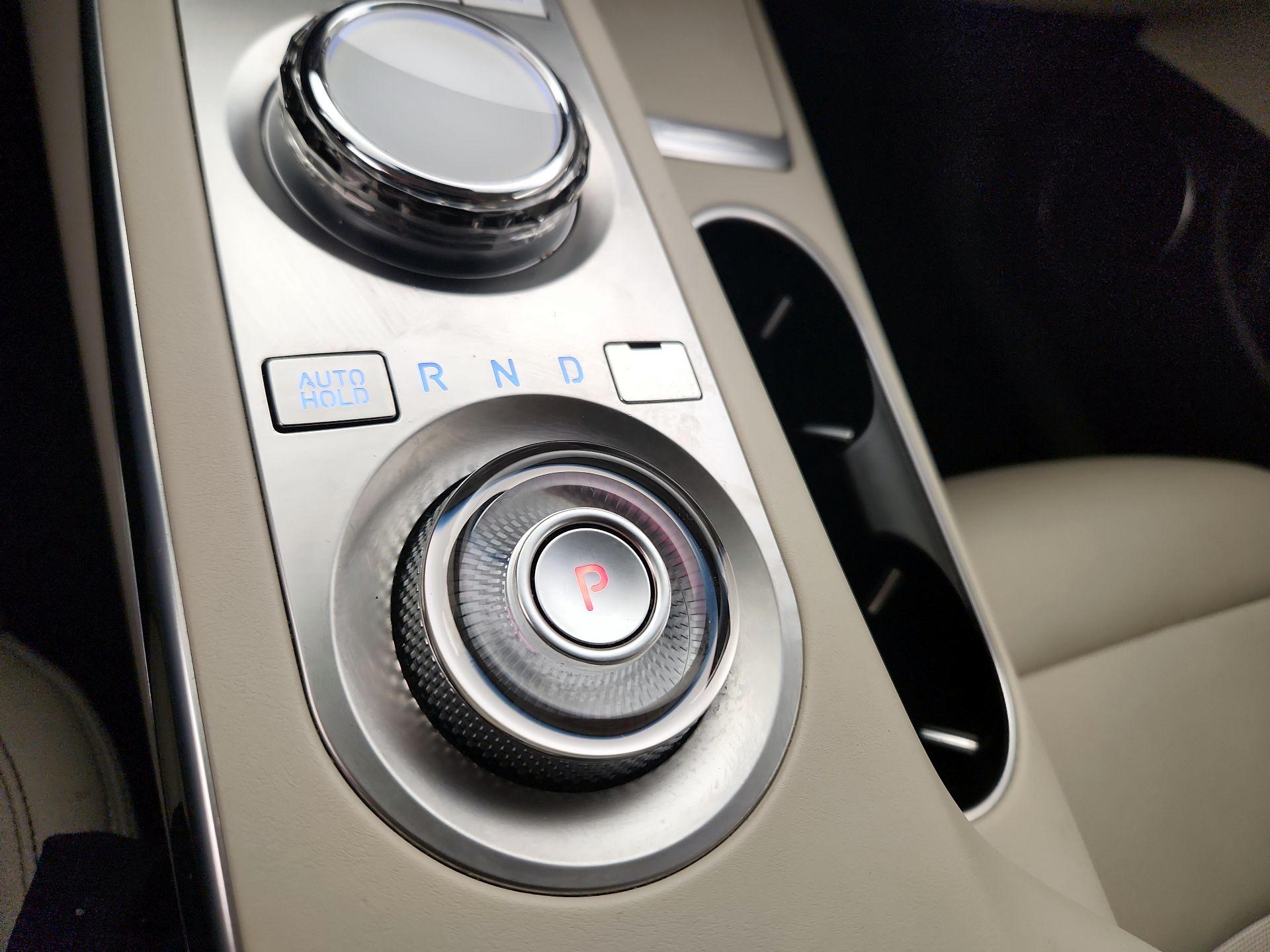 Thumbnail: 2023 Genesis GV70 - 18