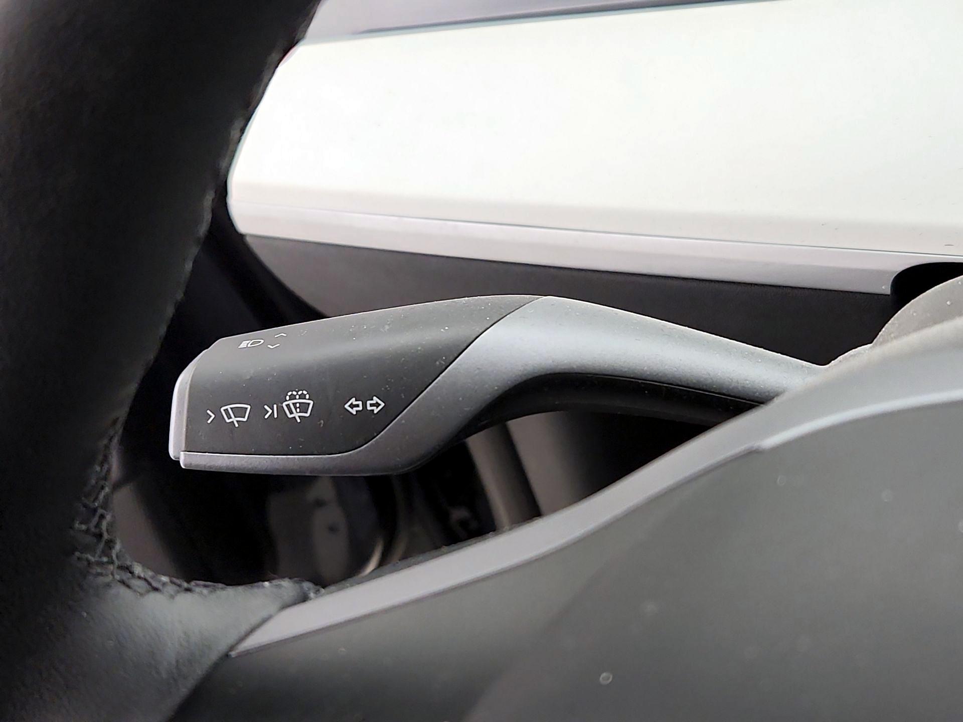 Thumbnail: 2023 Tesla Model 3 - 13