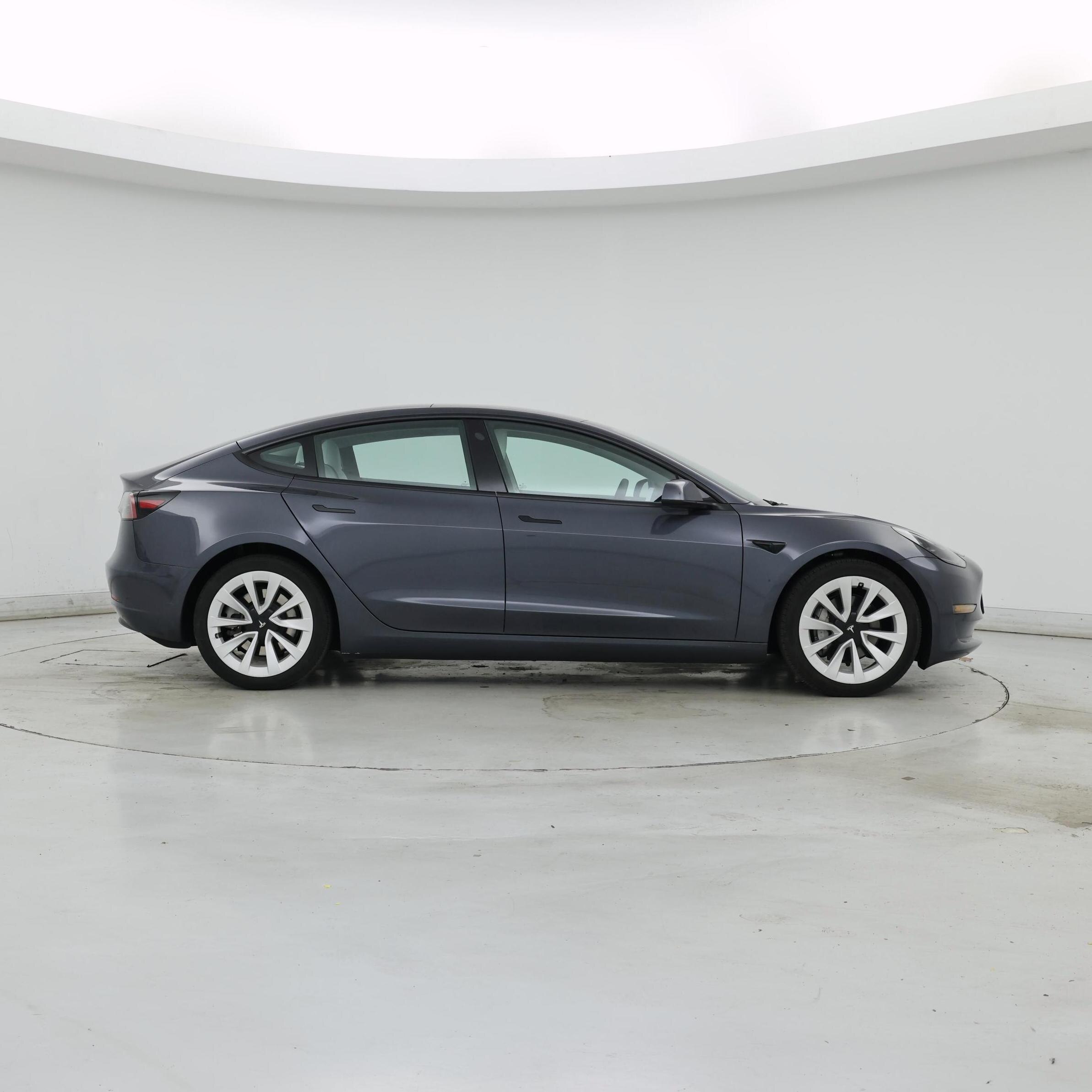 Thumbnail: 2023 Tesla Model 3 - 7