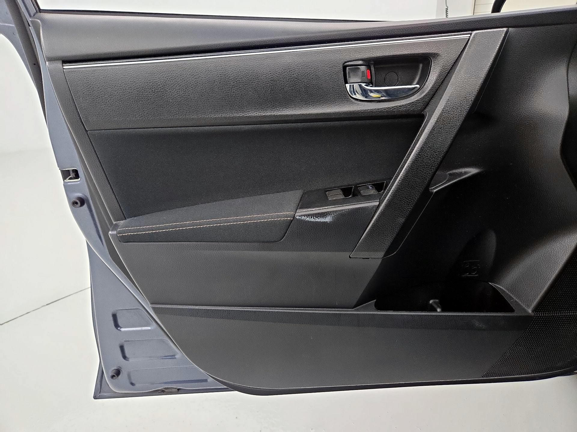 Thumbnail: 2019 Toyota Corolla - 12