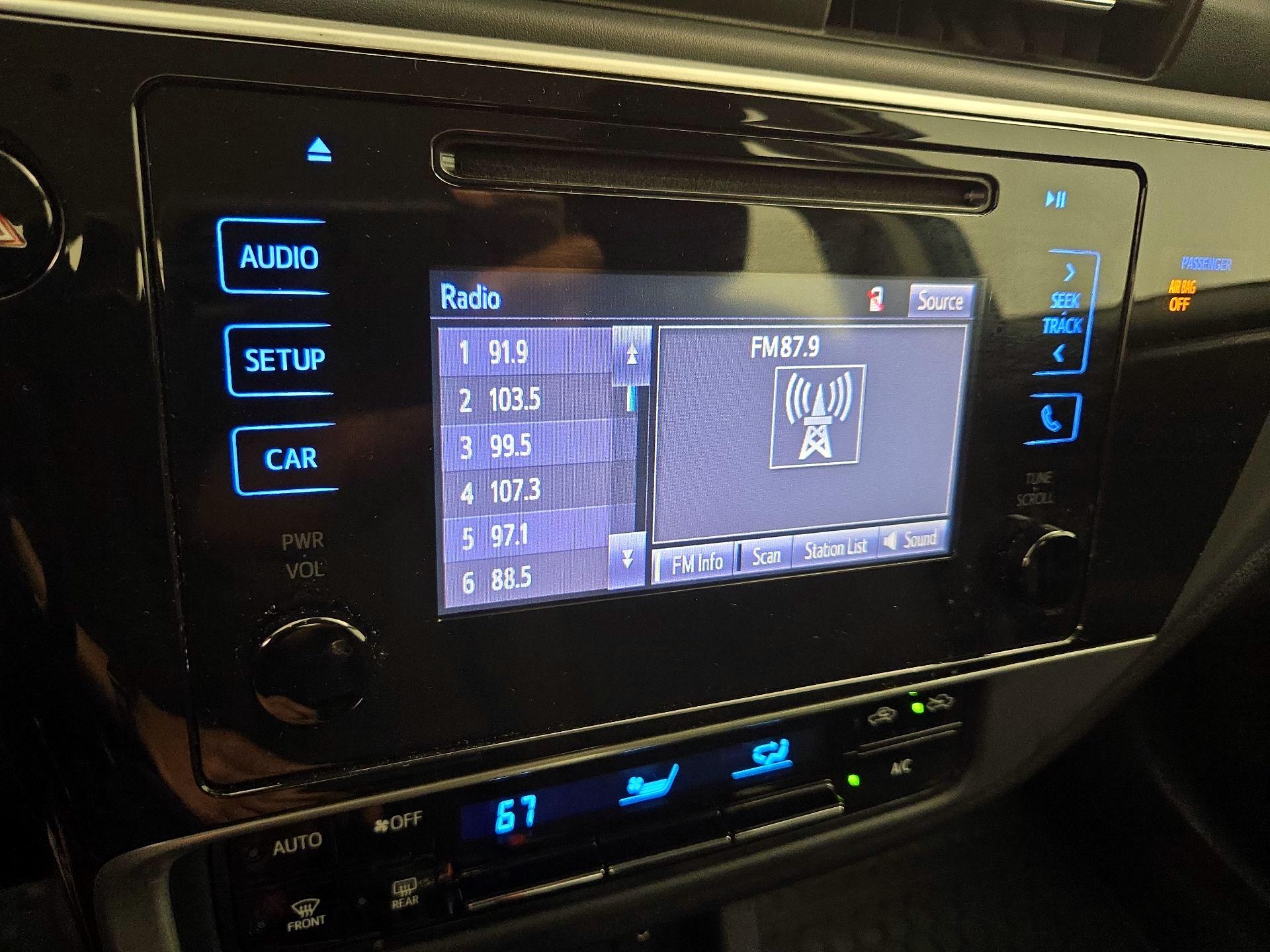 Thumbnail: 2019 Toyota Corolla - 15