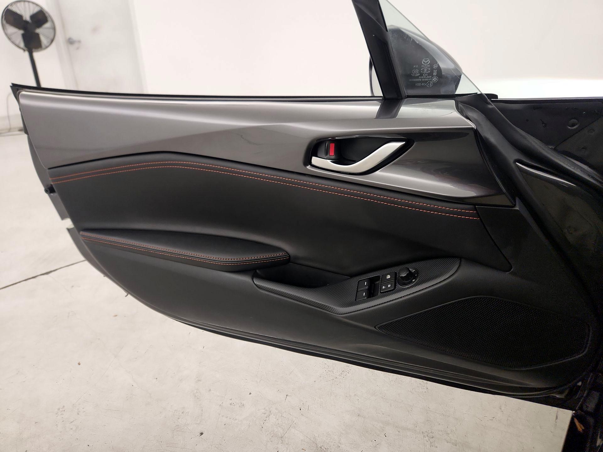 Thumbnail: 2023 Mazda MX-5 Miata - 12