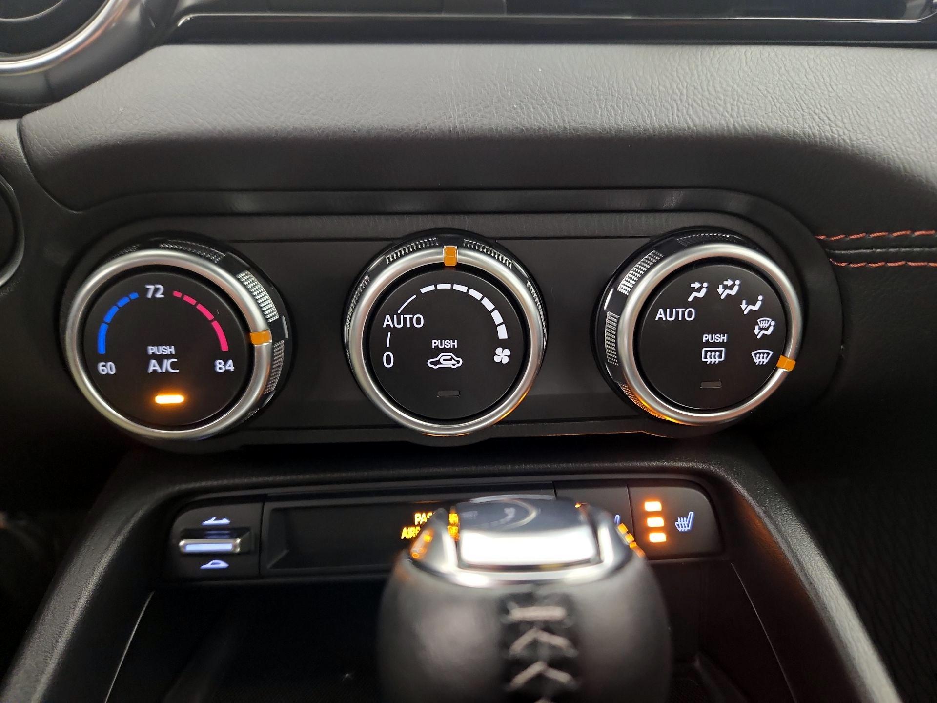 Thumbnail: 2023 Mazda MX-5 Miata - 17