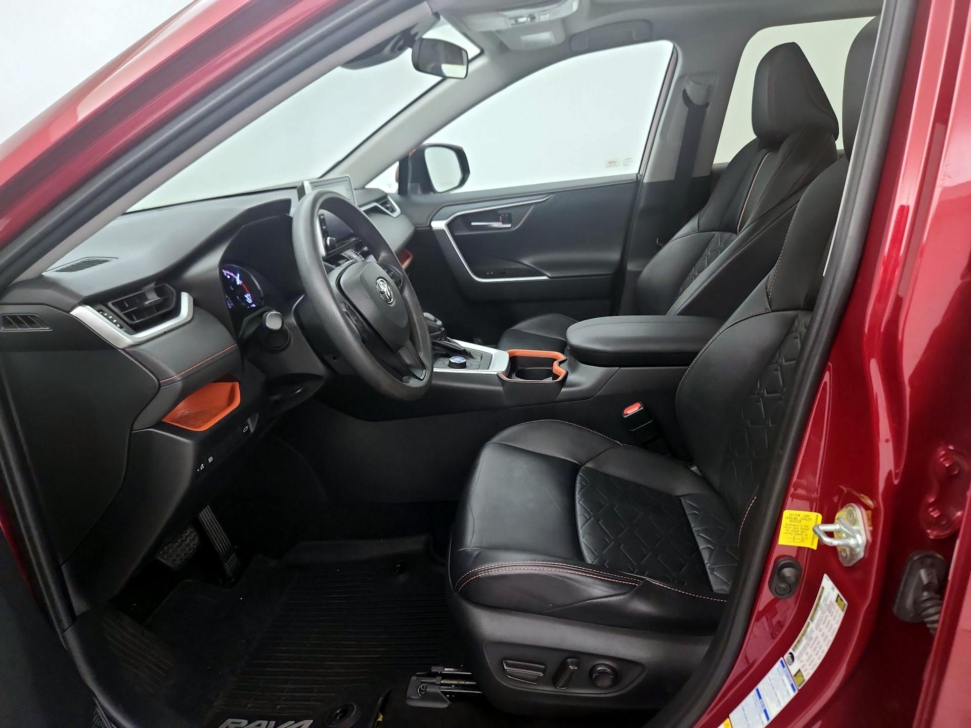 Thumbnail: 2019 Toyota RAV4 - 11