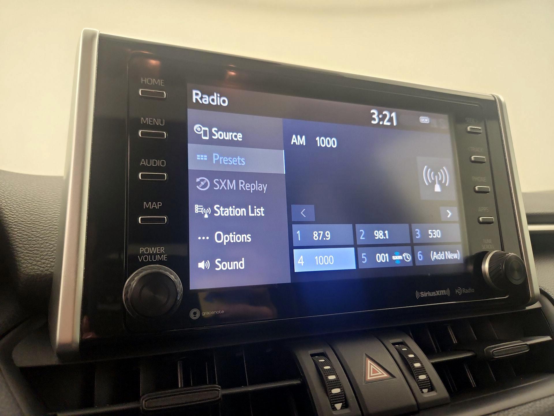 Thumbnail: 2019 Toyota RAV4 - 15