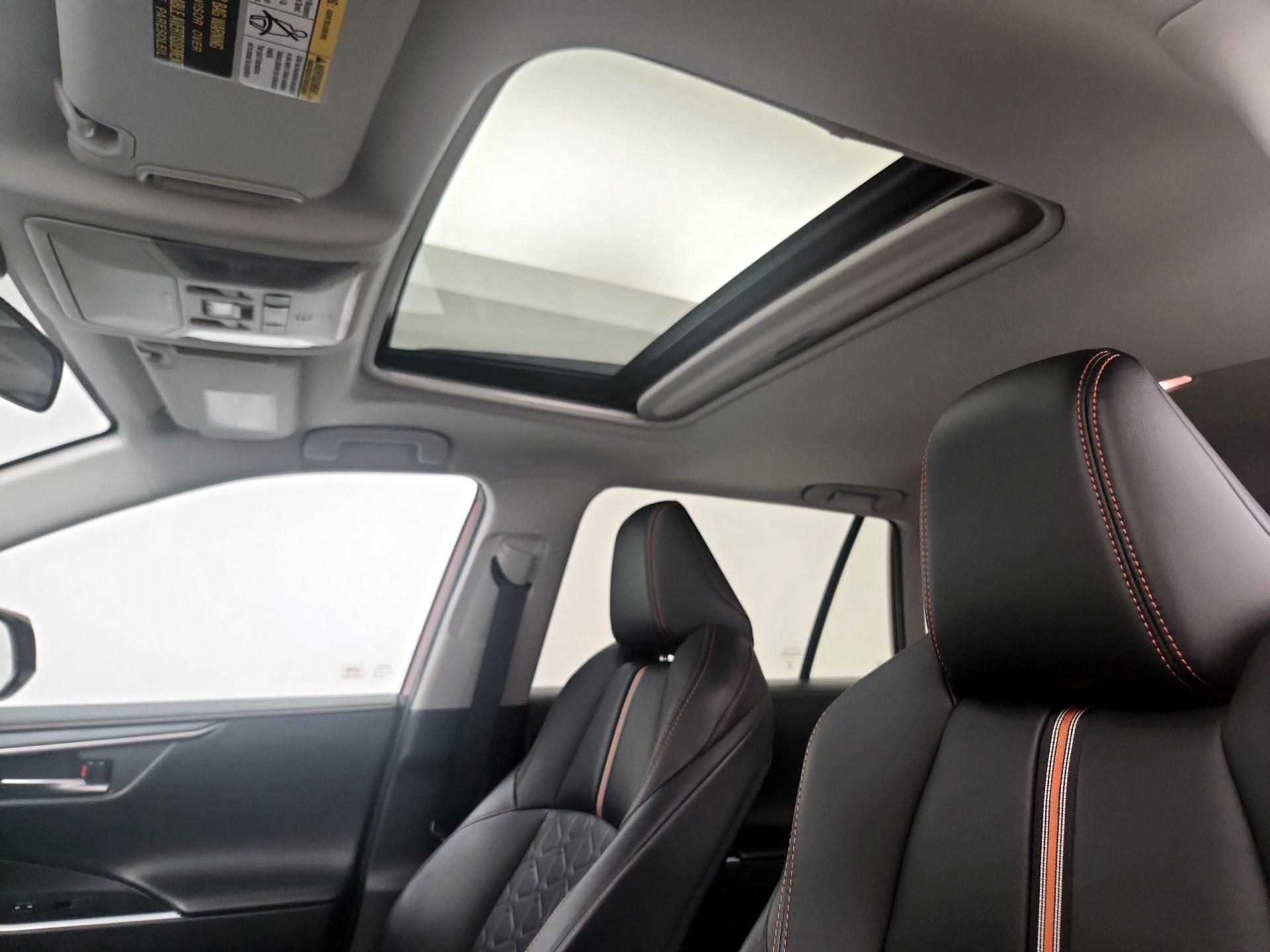 Thumbnail: 2019 Toyota RAV4 - 19