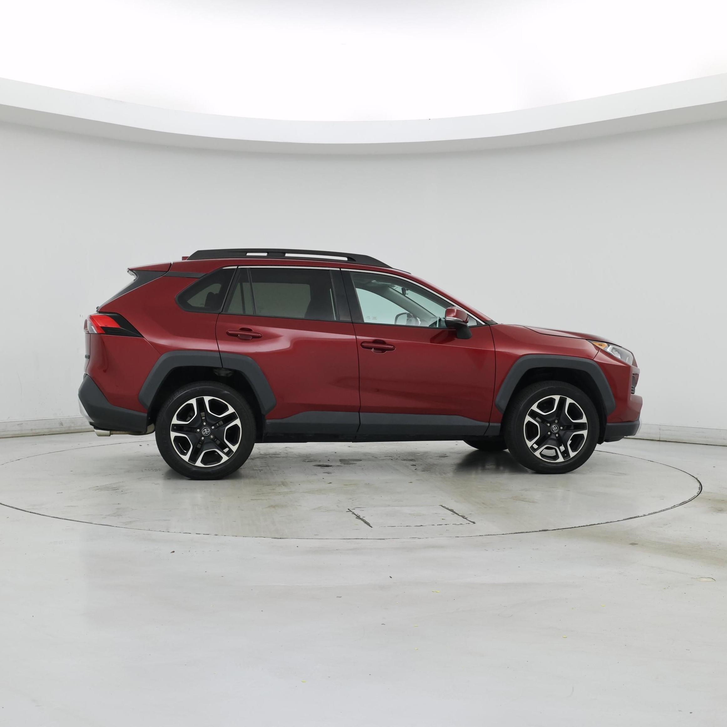 Thumbnail: 2019 Toyota RAV4 - 7