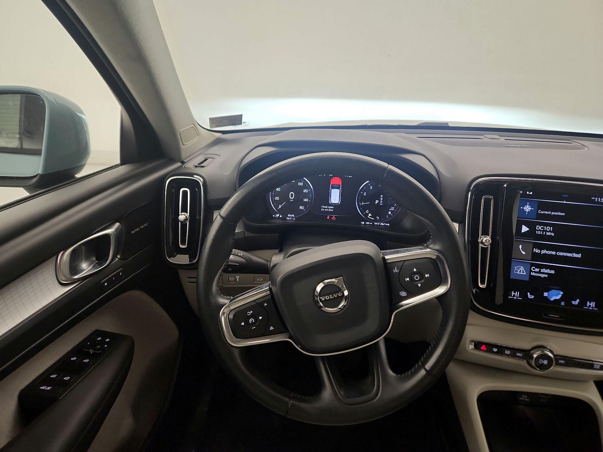 Thumbnail: 2019 Volvo XC40 - 10