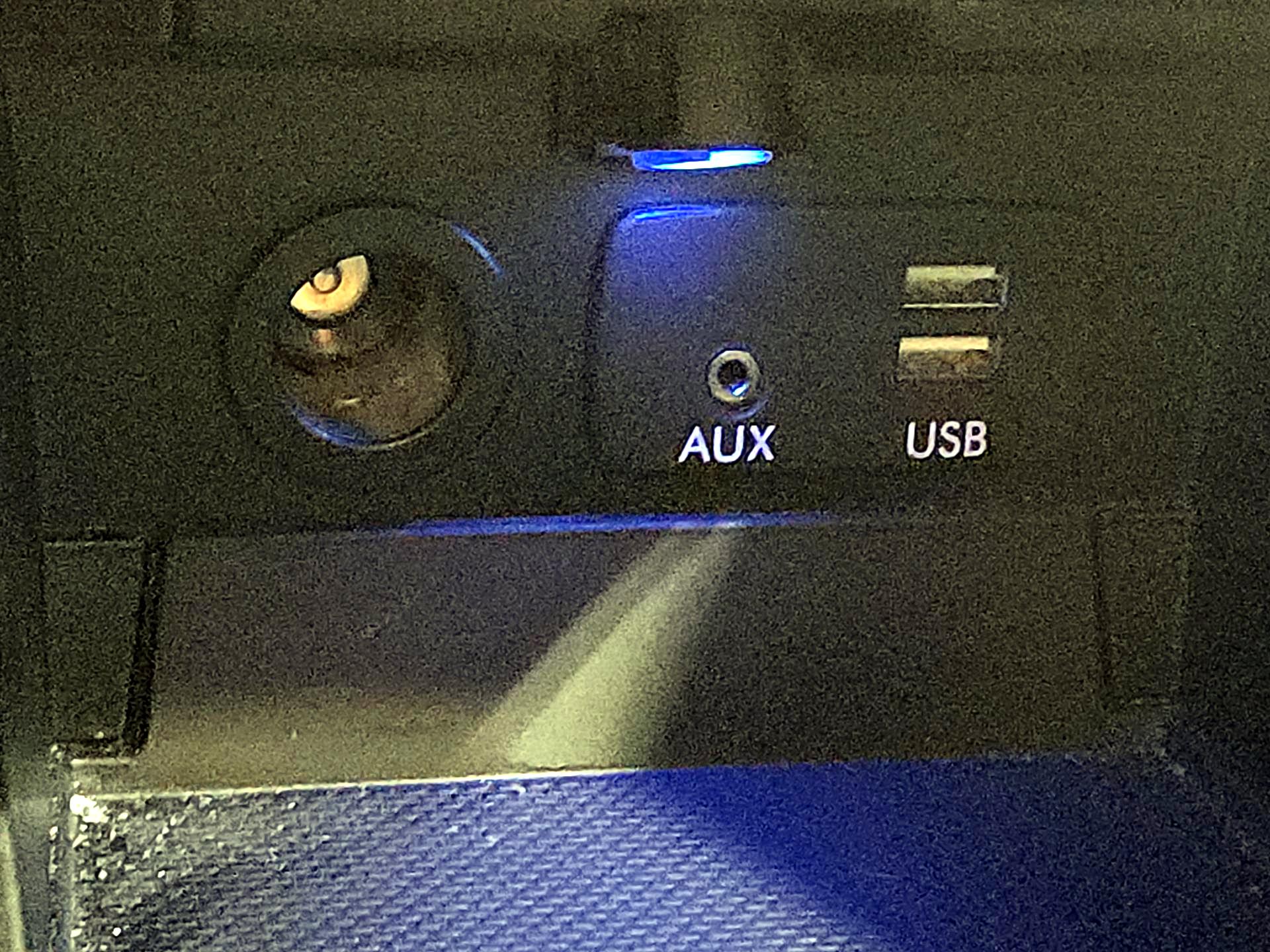 Thumbnail: 2017 Subaru Legacy - 17