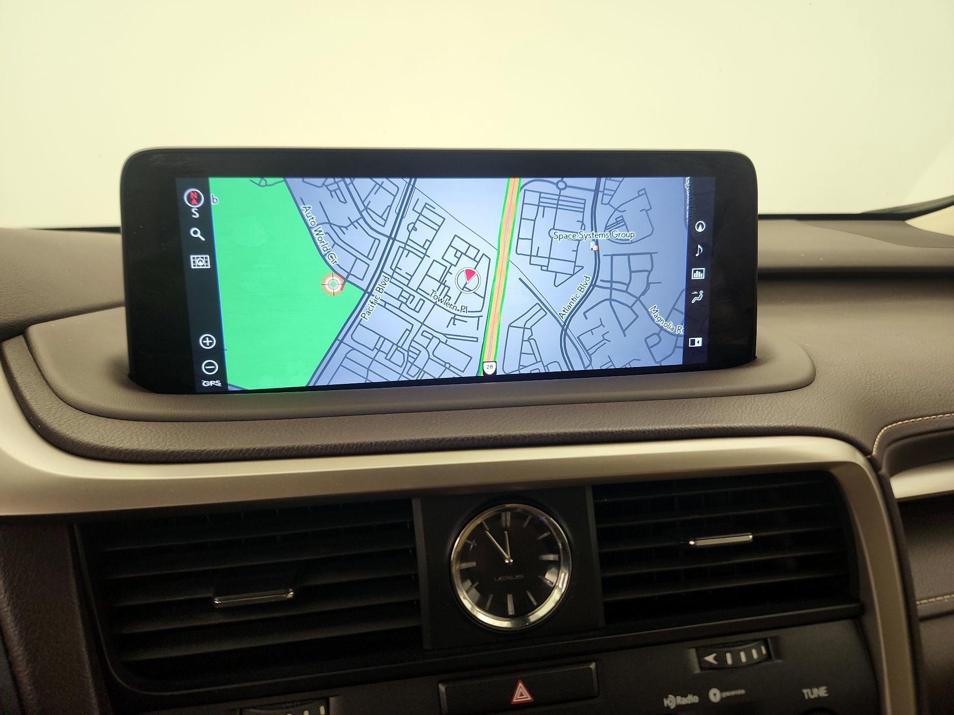 Thumbnail: 2020 Lexus RX - 14