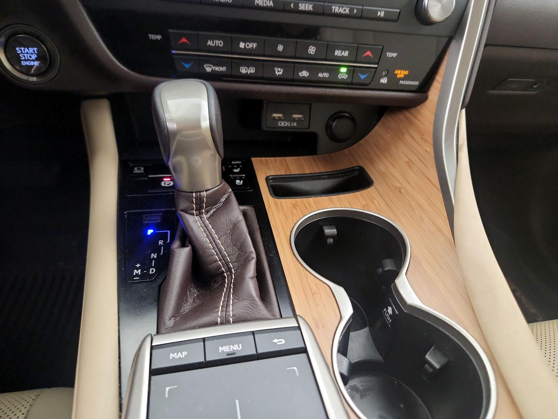 Thumbnail: 2020 Lexus RX - 18