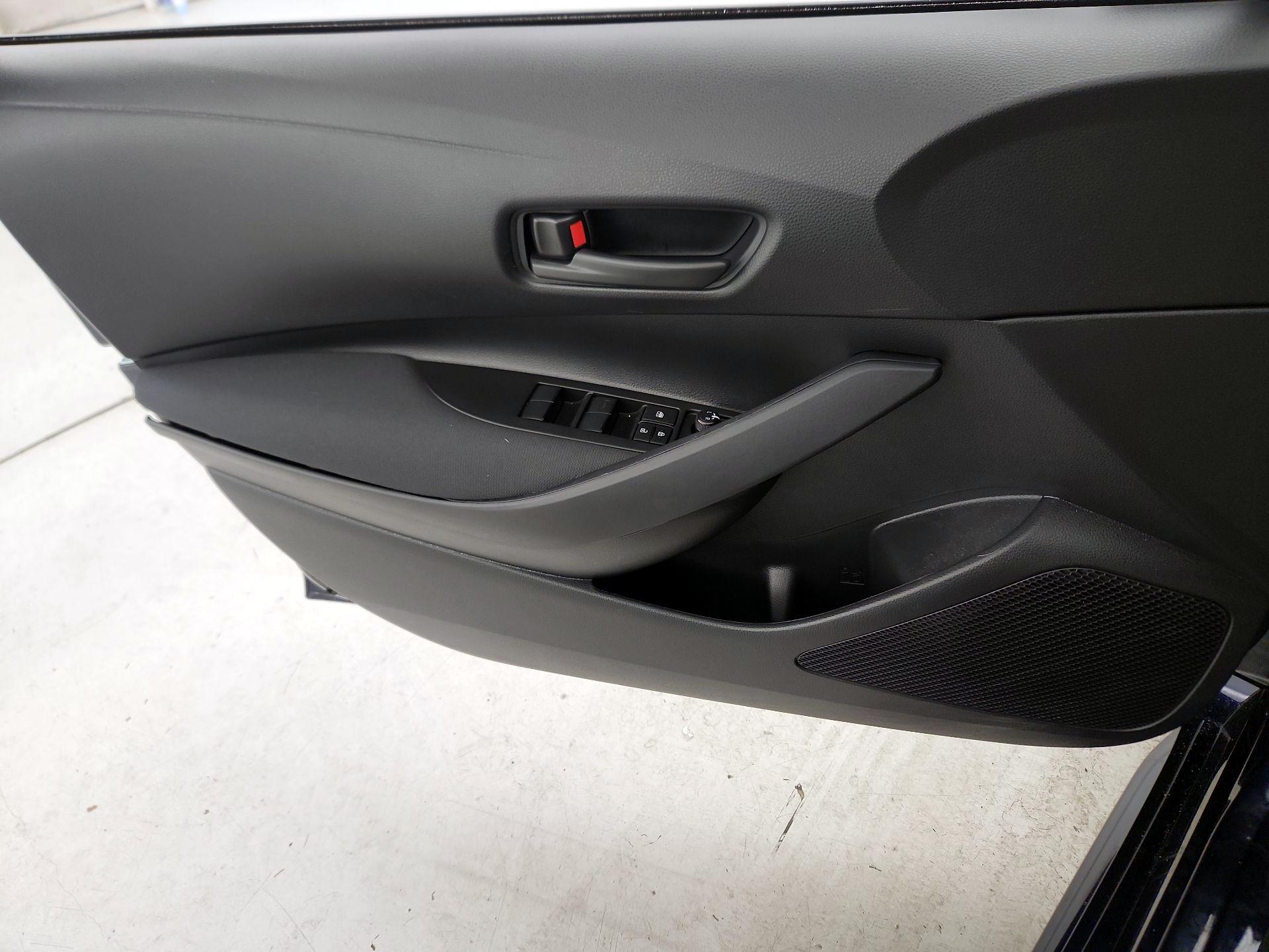 Thumbnail: 2025 Toyota Corolla - 12