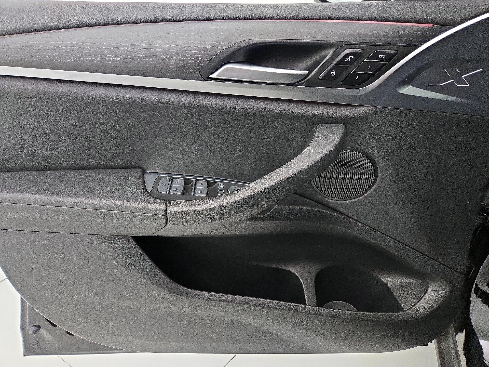 Thumbnail: 2022 BMW X3 - 12