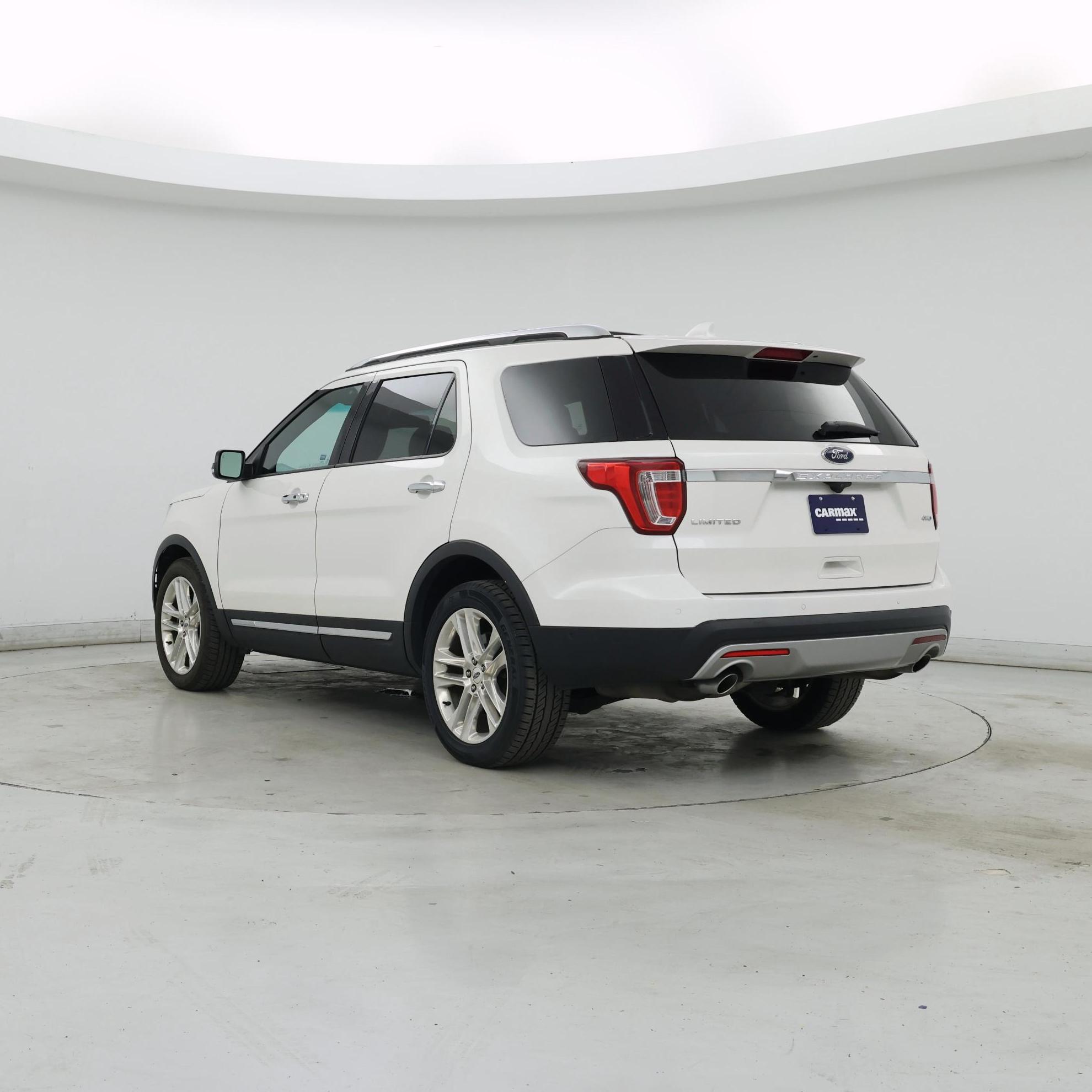 Thumbnail: 2016 Ford Explorer - 2