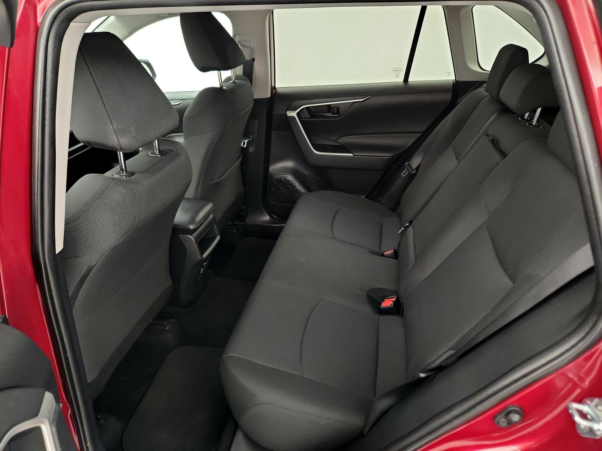 Thumbnail: 2021 Toyota RAV4 - 19