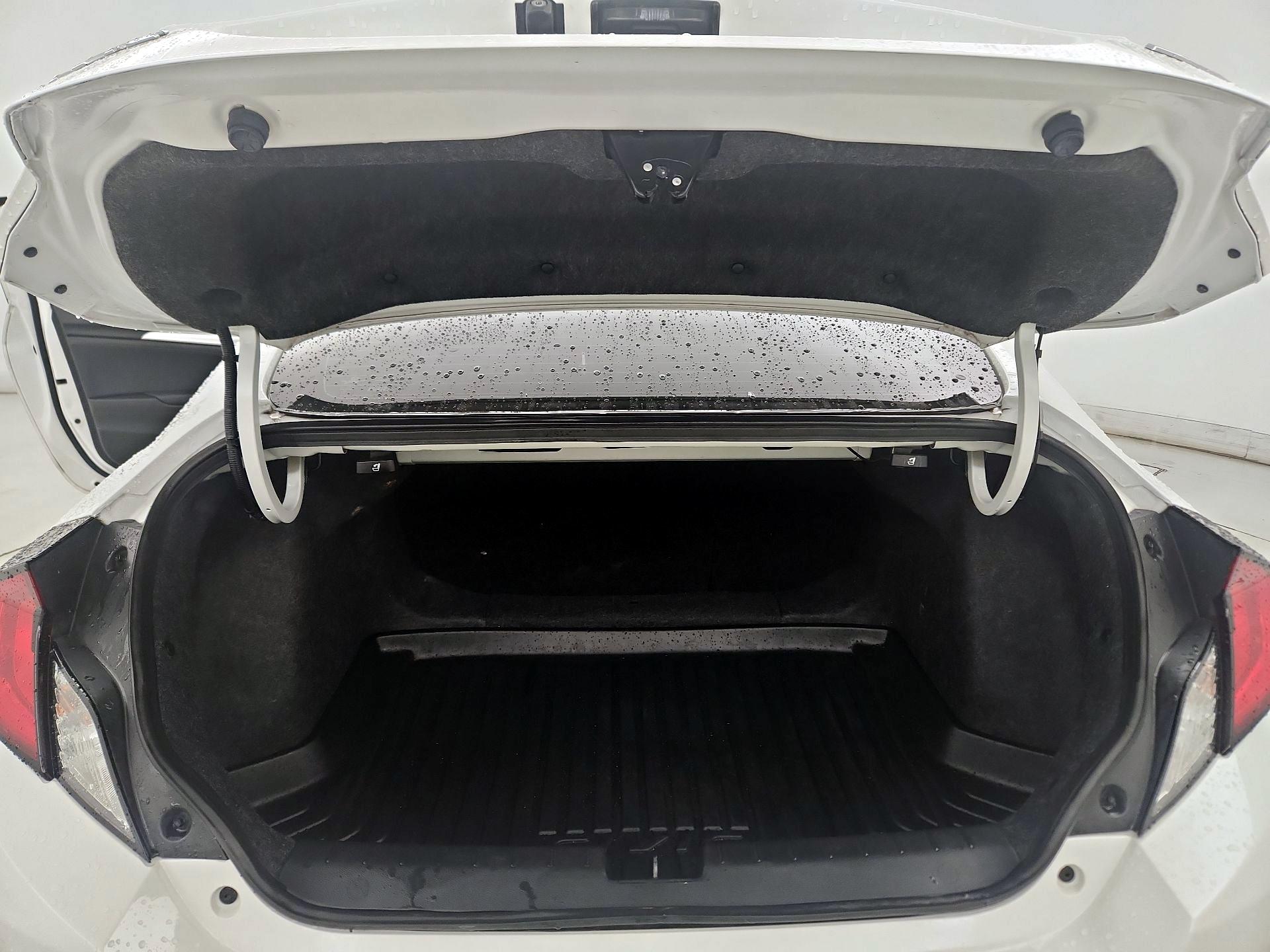 Thumbnail: 2019 Honda Civic - 19