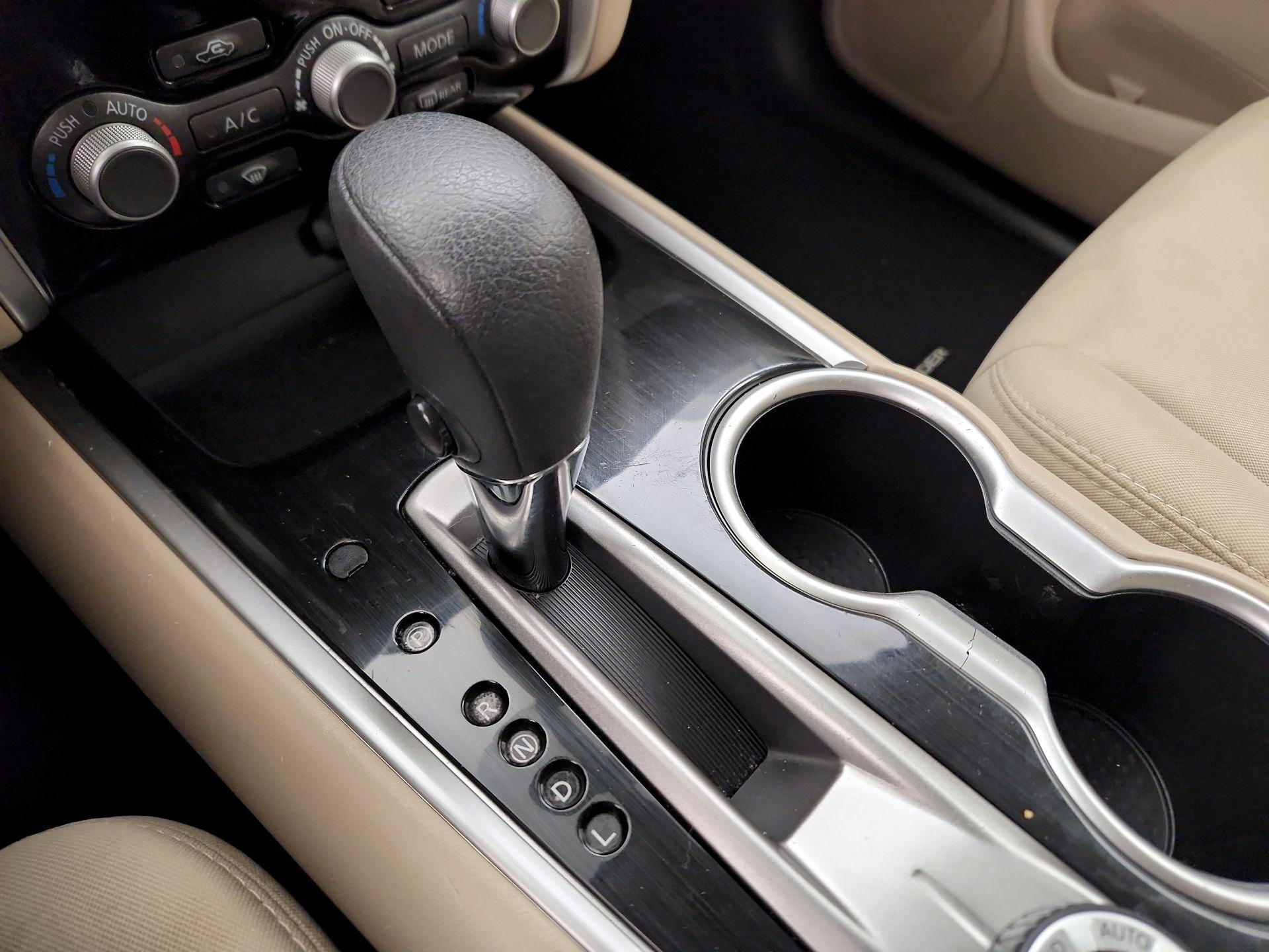 Thumbnail: 2017 Nissan Pathfinder - 17