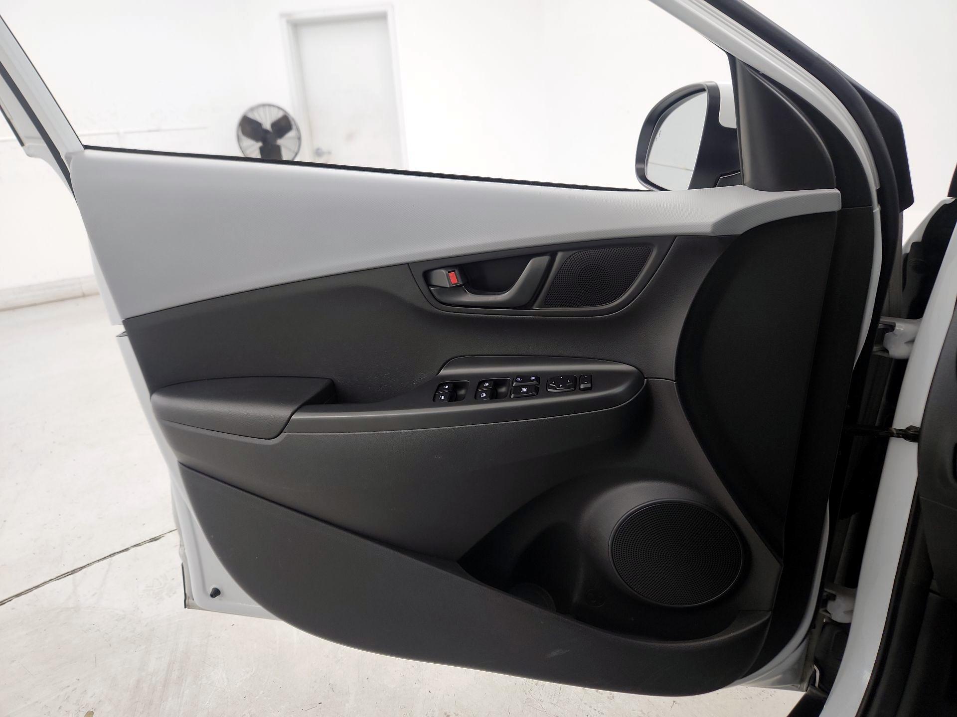 Thumbnail: 2019 Hyundai Kona - 12