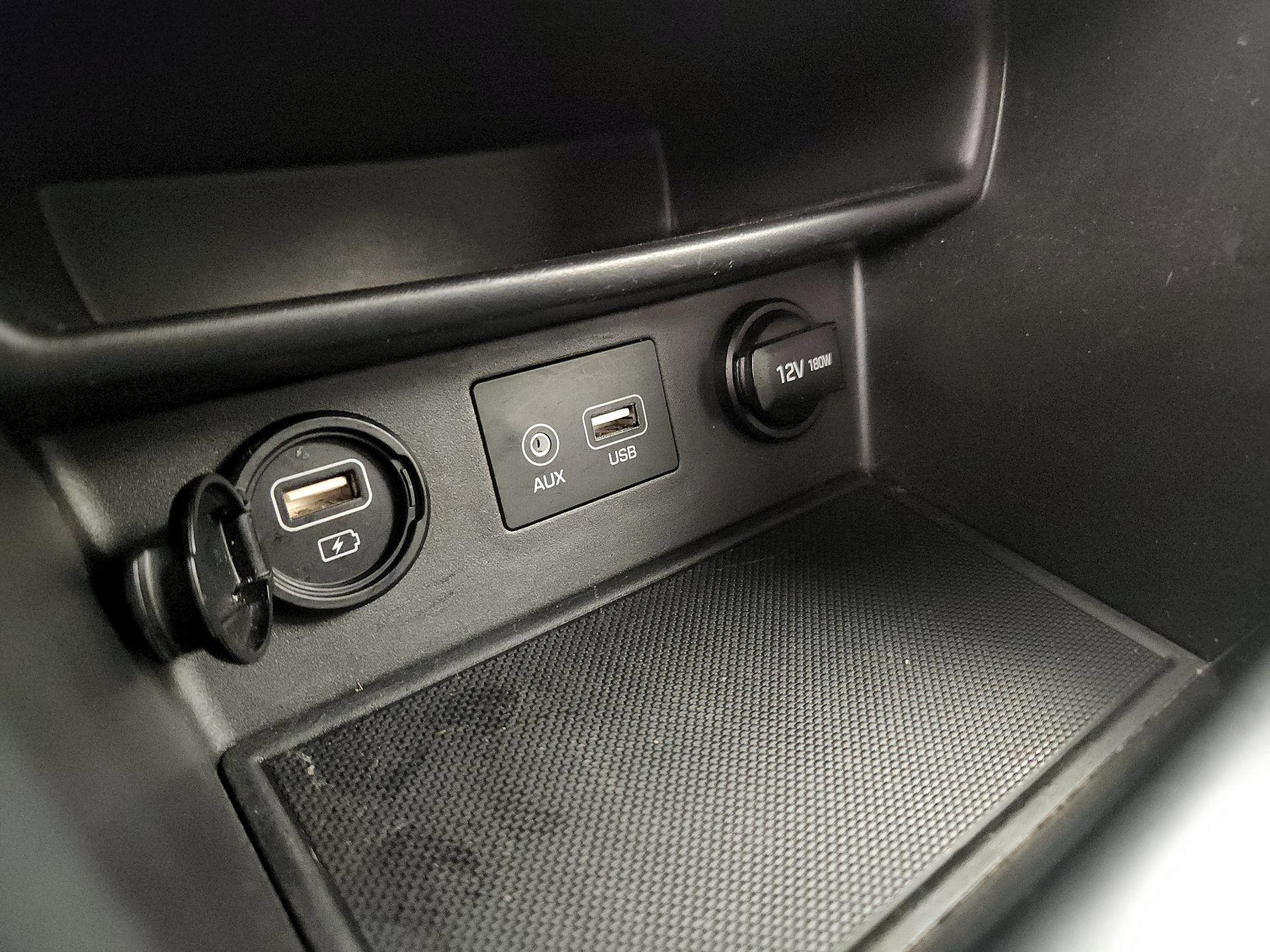 Thumbnail: 2019 Hyundai Kona - 18