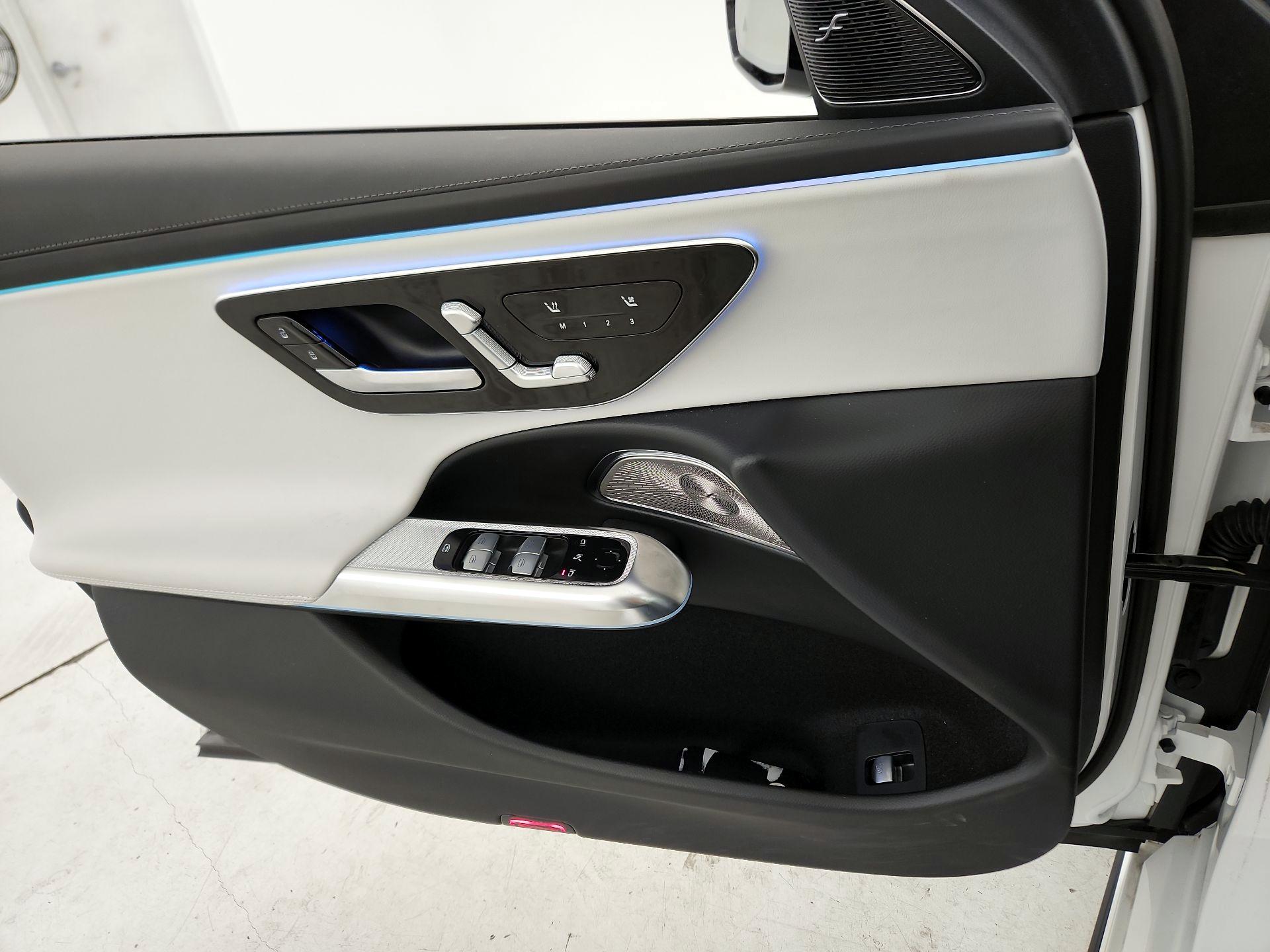 Thumbnail: 2024 Mercedes-Benz E-Class - 12