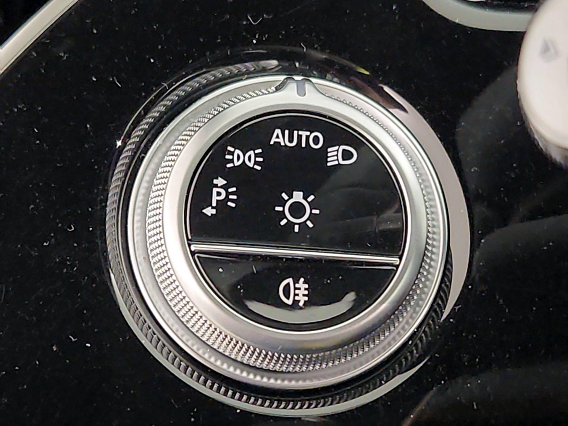 Thumbnail: 2024 Mercedes-Benz E-Class - 13