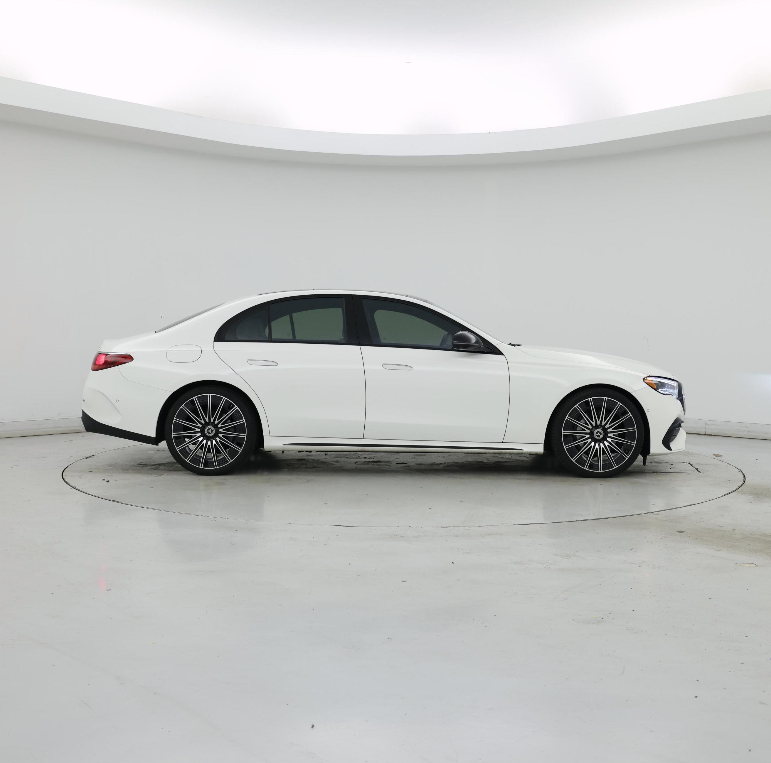 Thumbnail: 2024 Mercedes-Benz E-Class - 7