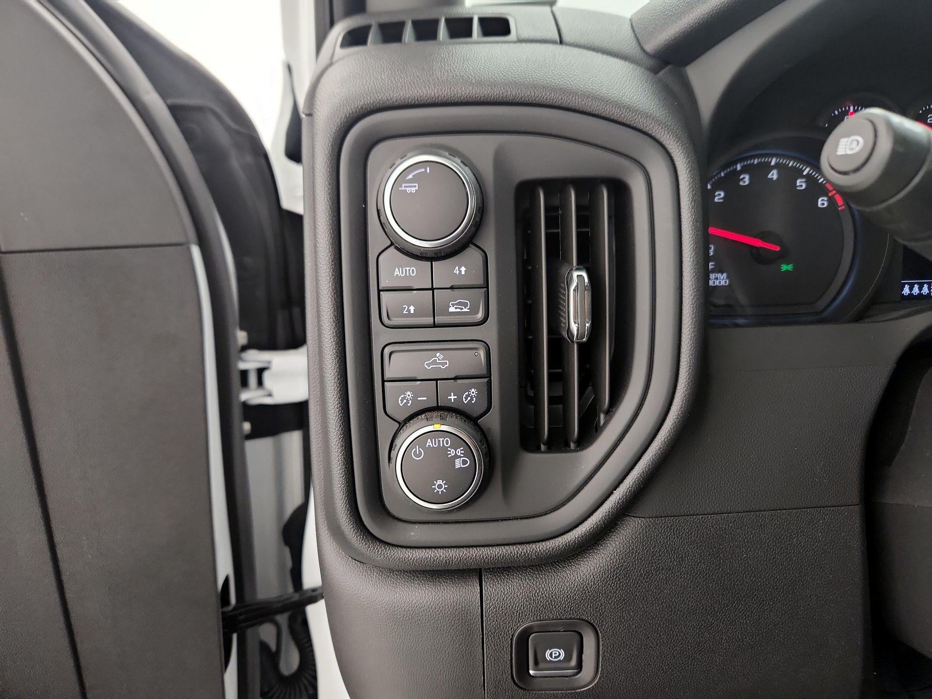 Thumbnail: 2025 Chevrolet Silverado 1500 - 13