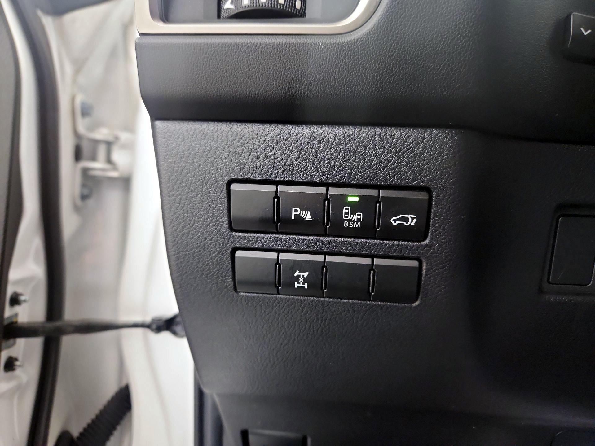 Thumbnail: 2016 Lexus NX - 13