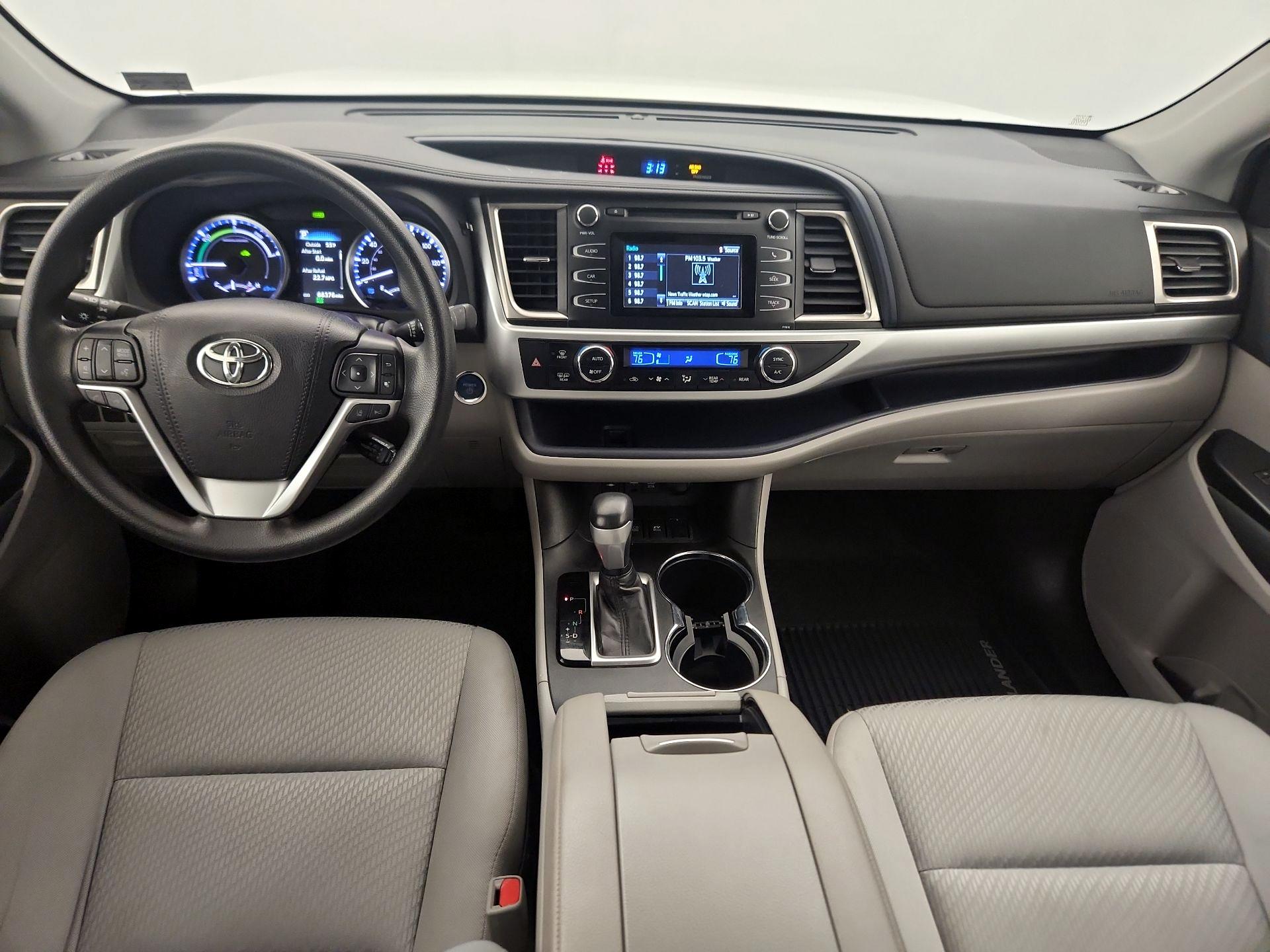 Thumbnail: 2019 Toyota Highlander - 9