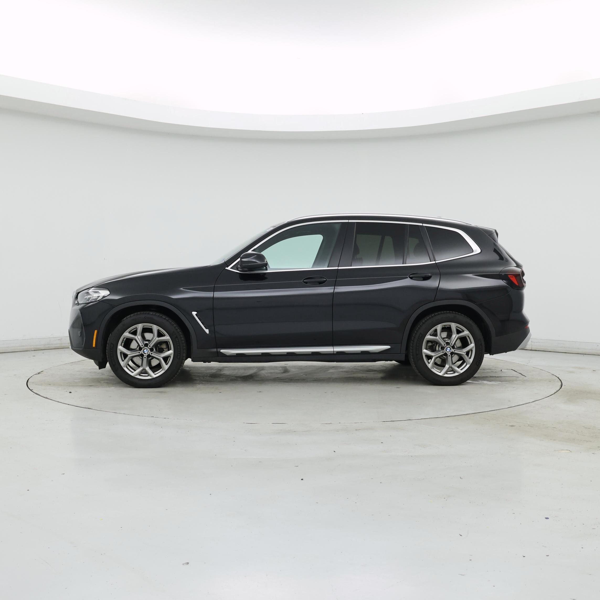 Thumbnail: 2023 BMW X3 - 3