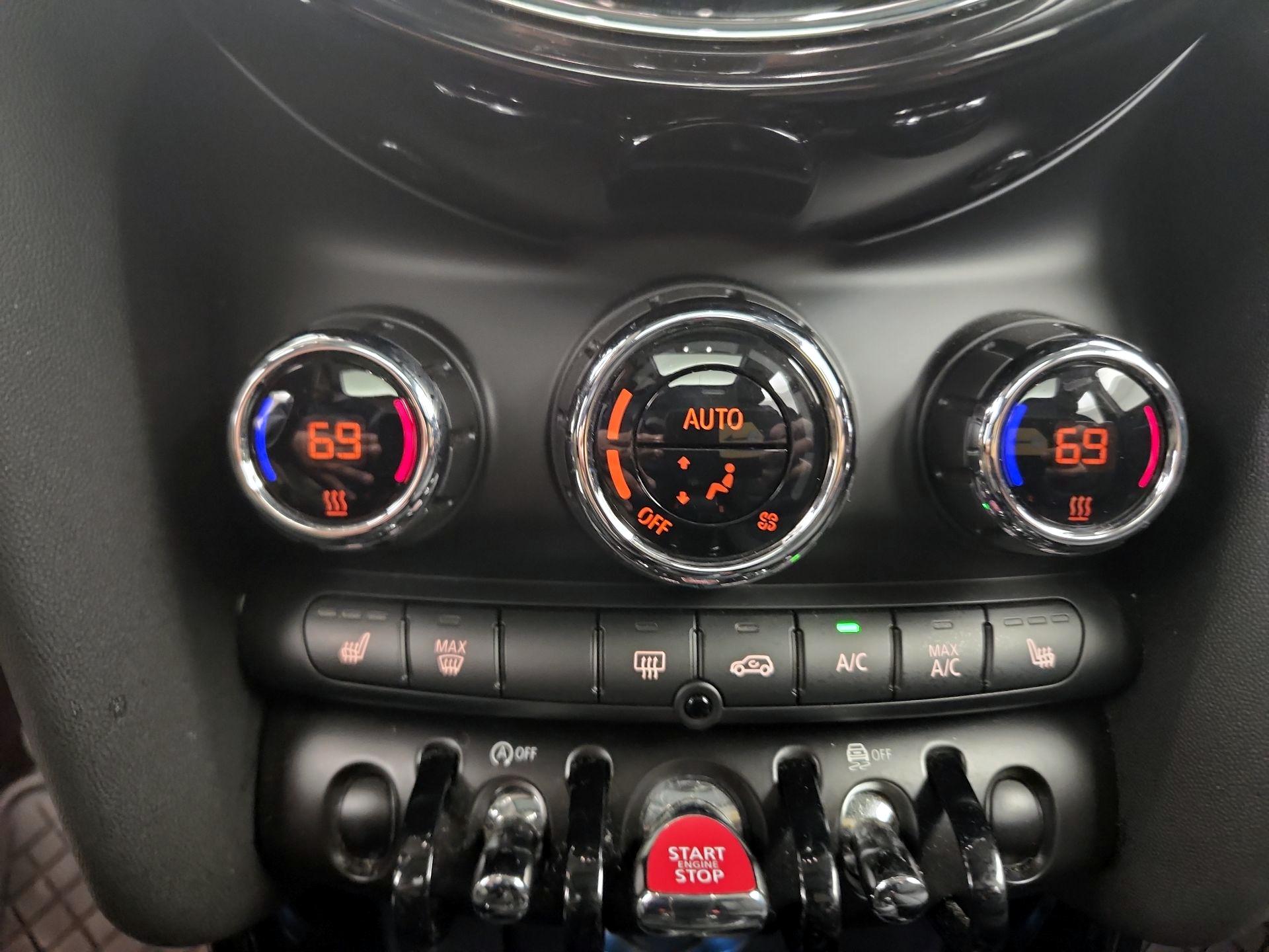 Thumbnail: 2023 MINI Cooper Hardtop - 16