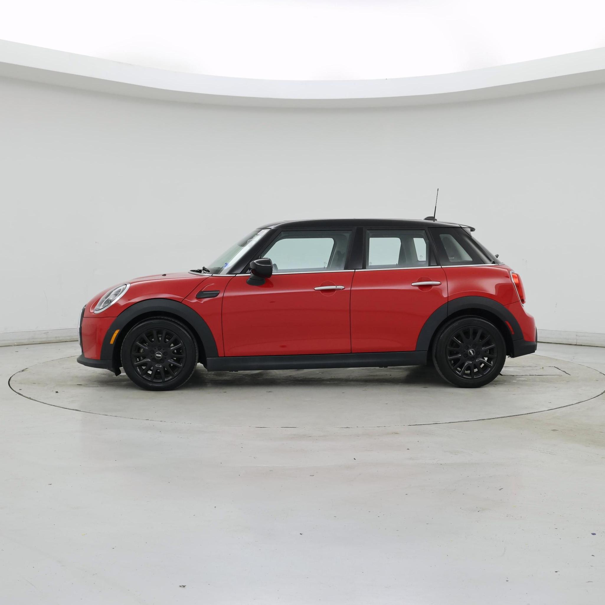 Thumbnail: 2023 MINI Cooper Hardtop - 3