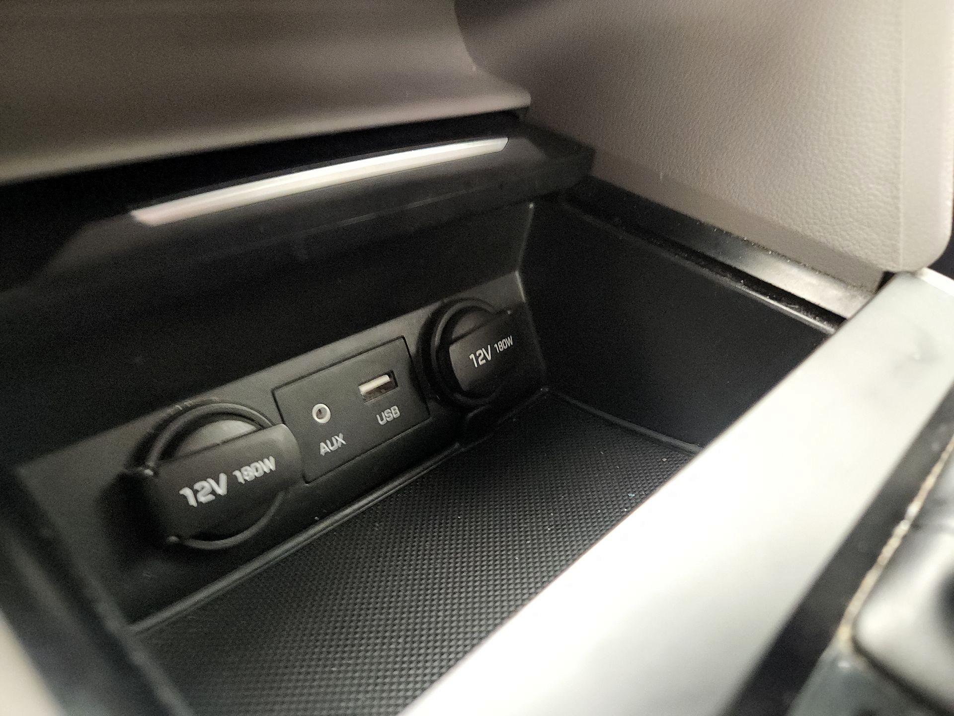 Thumbnail: 2017 Hyundai Elantra - 18