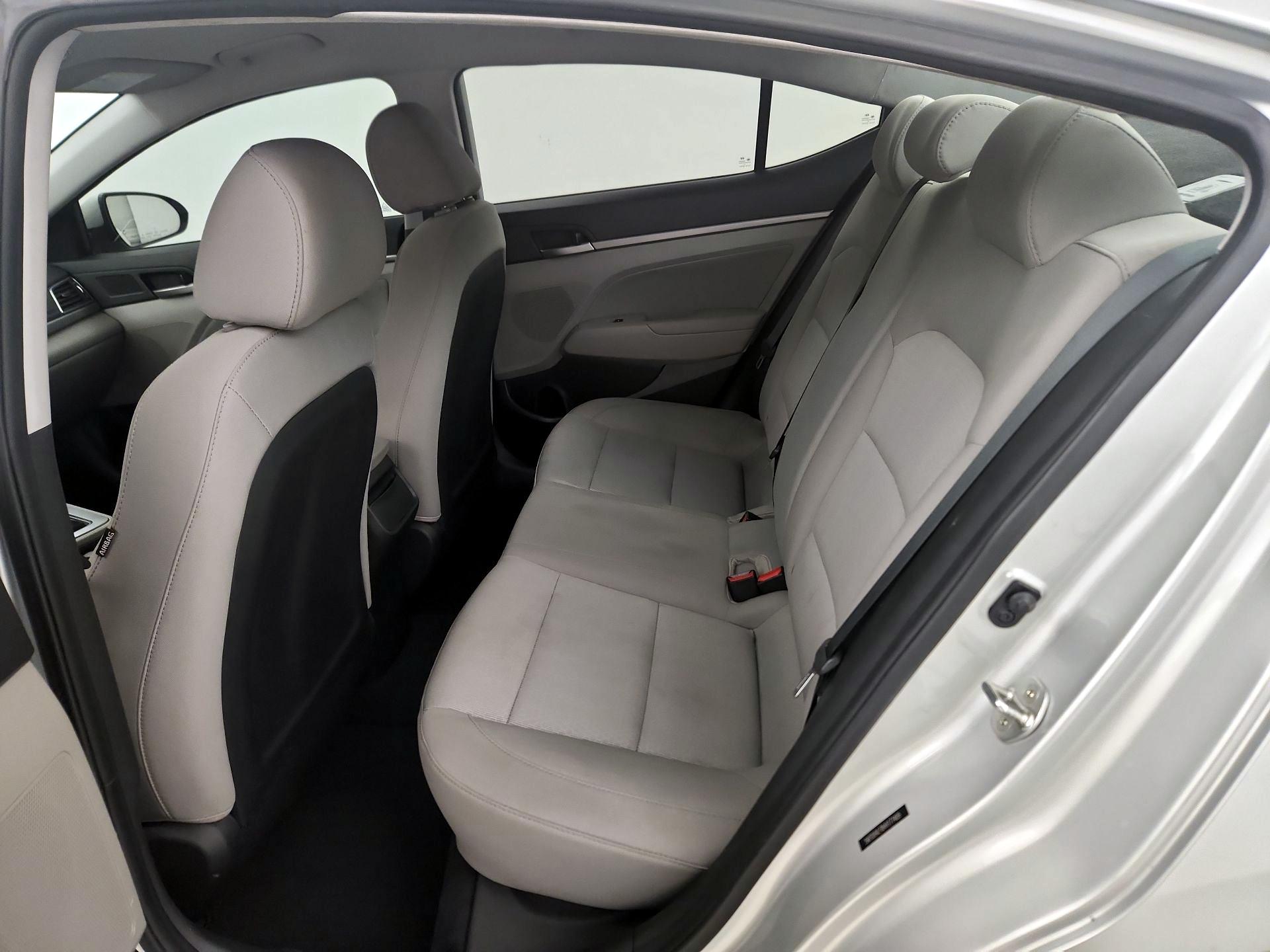 Thumbnail: 2017 Hyundai Elantra - 19