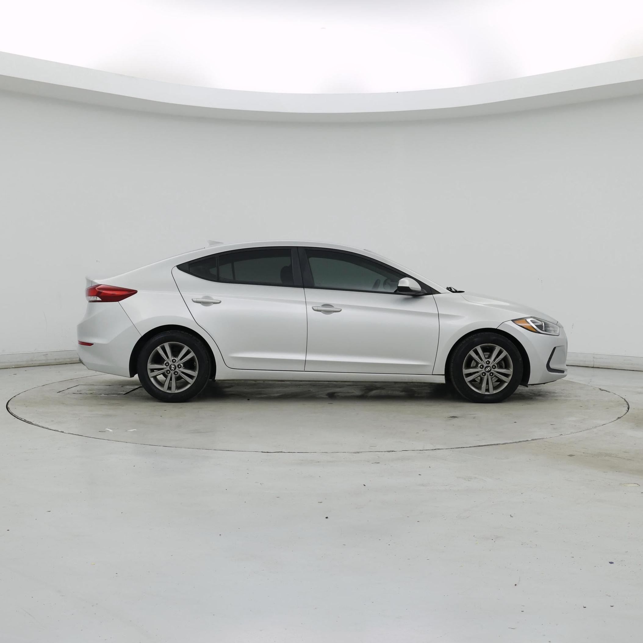 Thumbnail: 2017 Hyundai Elantra - 7