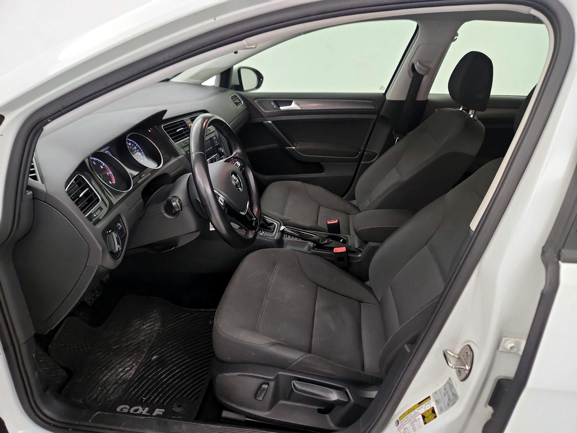 Thumbnail: 2018 Volkswagen Golf - 11